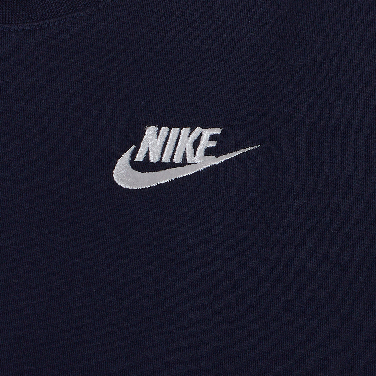 Футболка подростковая хлопковая Nike Tee EMB Futura AR5254-451