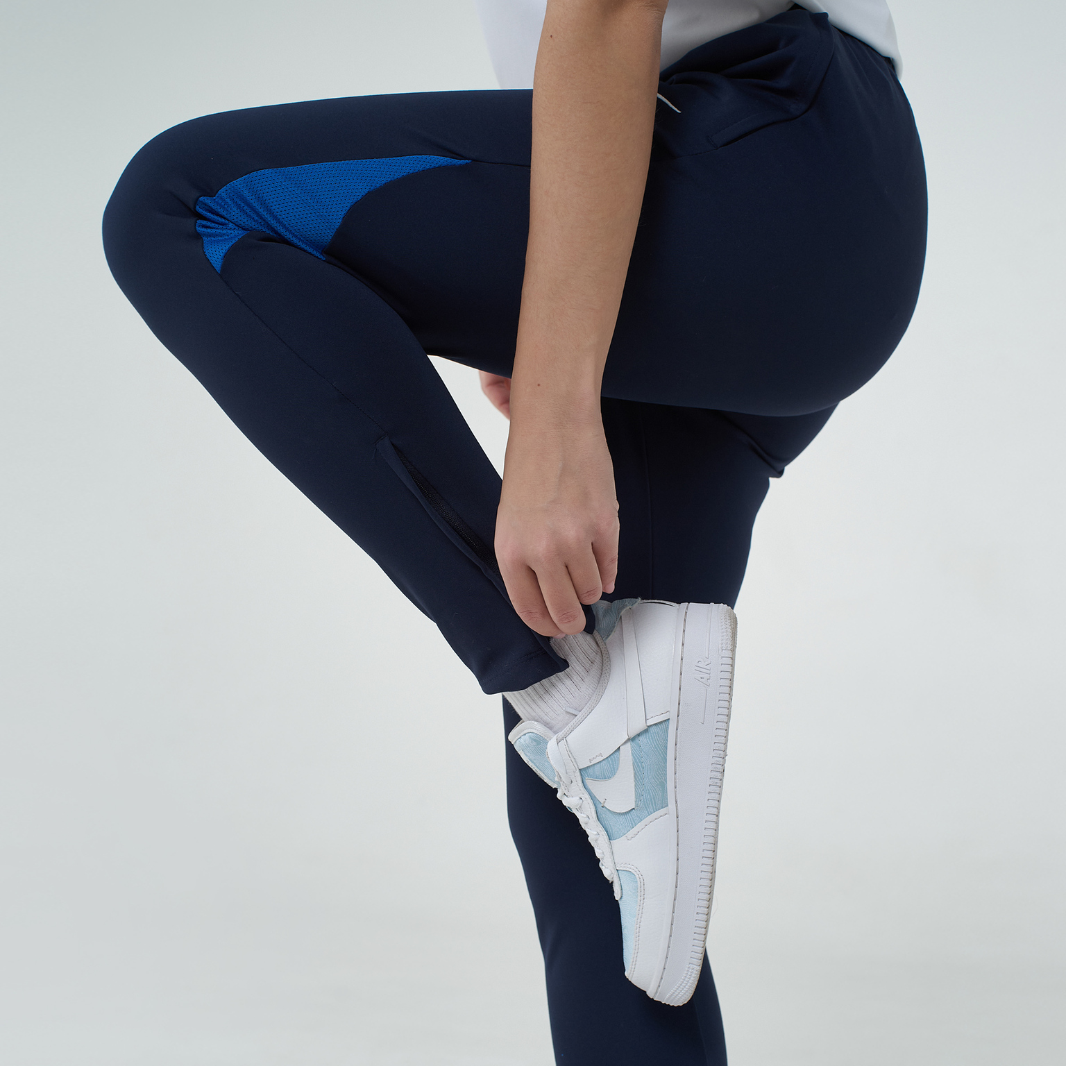 Брюки женские Nike Academy DH9273-451
