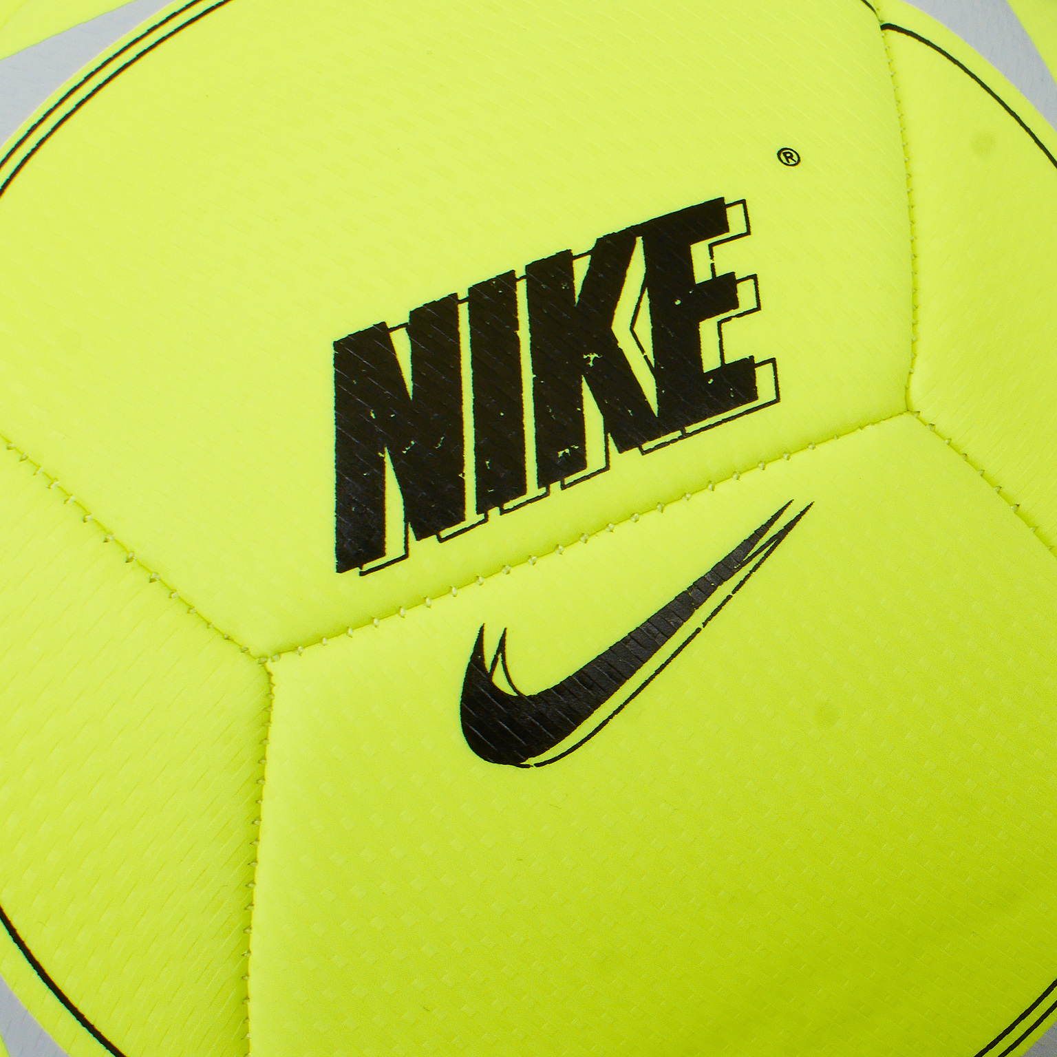Футбольный мяч Nike Street Akka DC4191-702