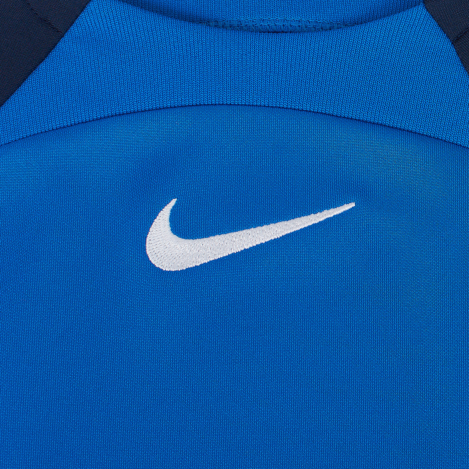Футболка женская Nike Academy DH9242-463