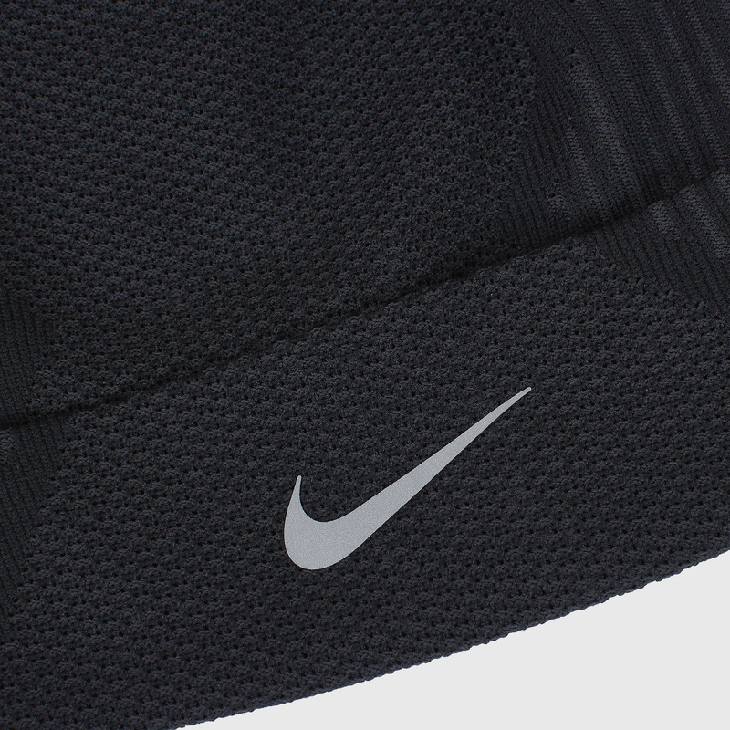 Шапка Nike DM8458-010
