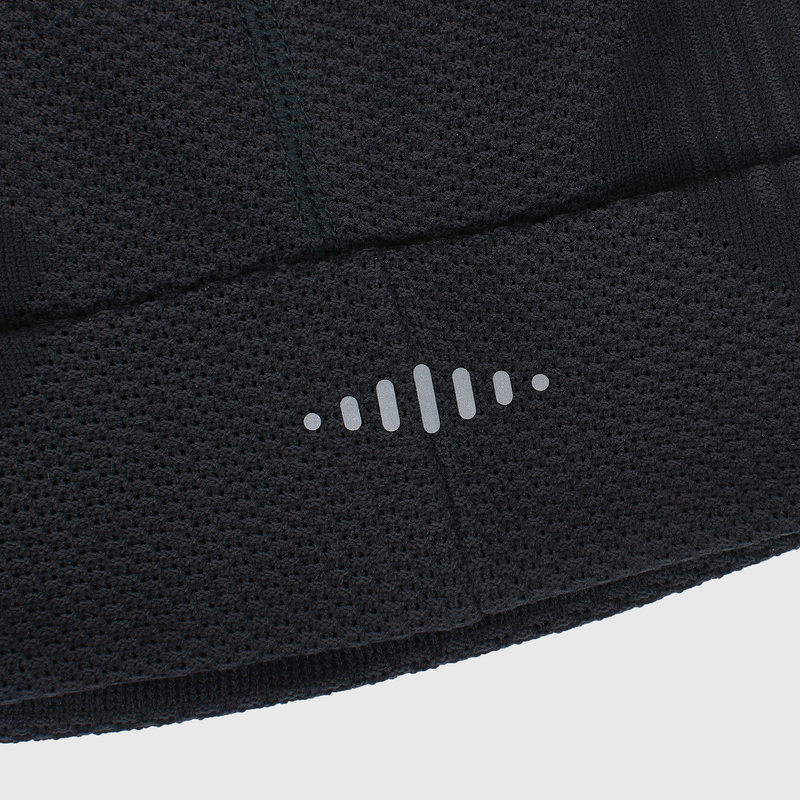 Шапка Nike DM8458-010