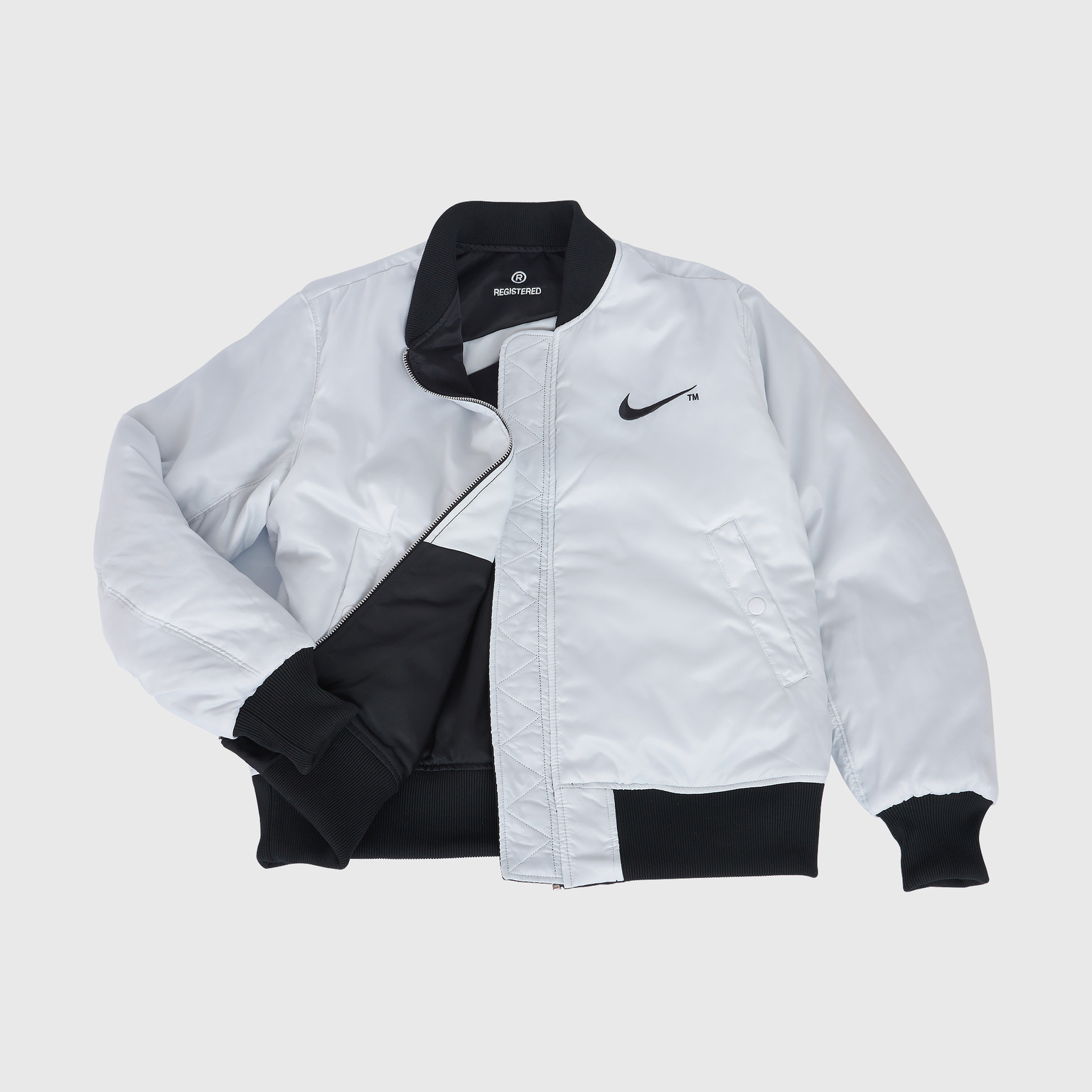 Куртка утепленная двусторонняя Nike Swoosh Bomber DD6055-010
