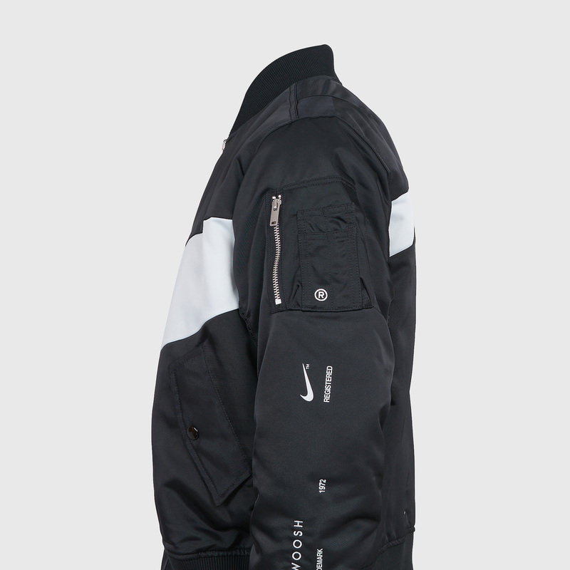 Куртка утепленная двусторонняя Nike Swoosh Bomber DD6055-010
