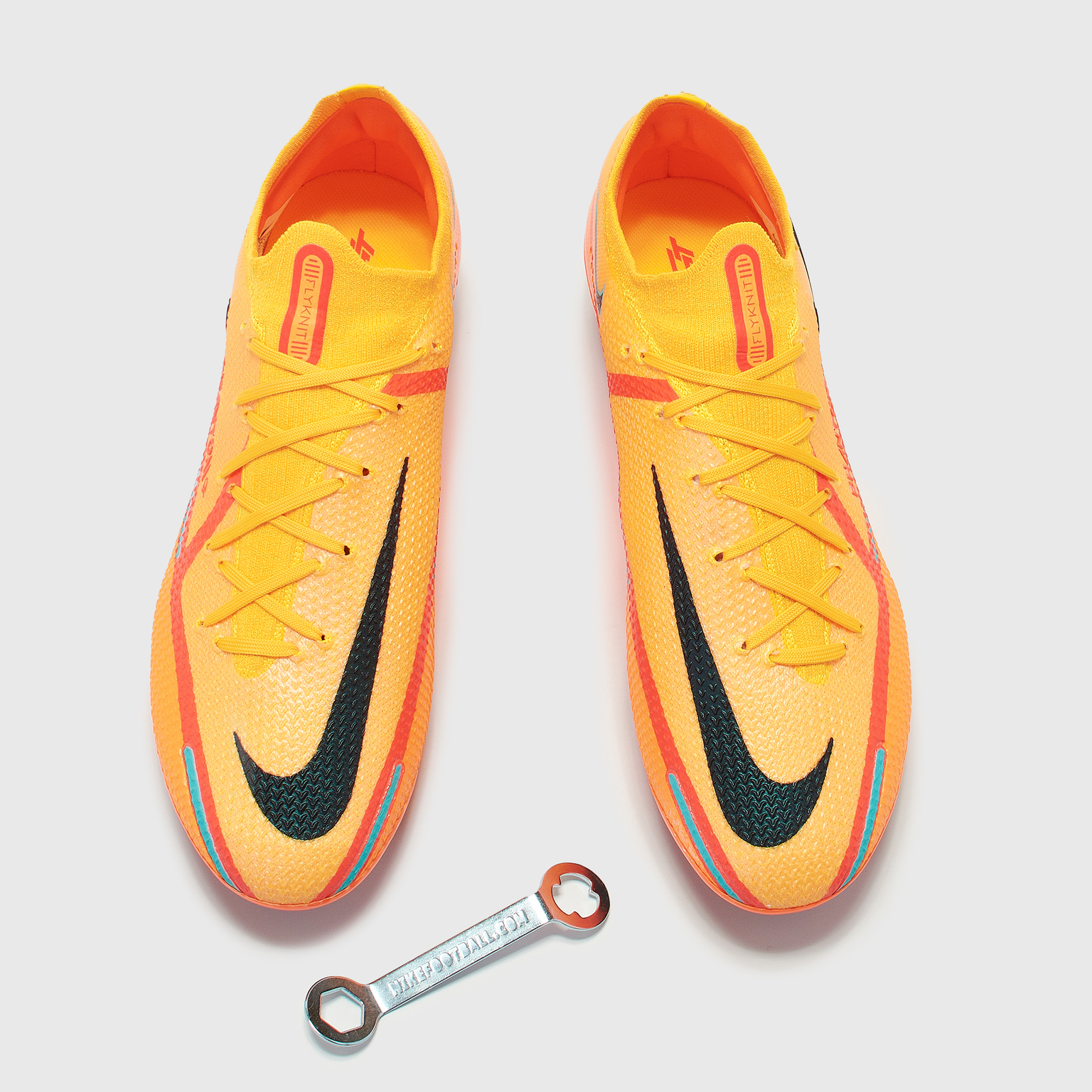 nike vapor phantom elite