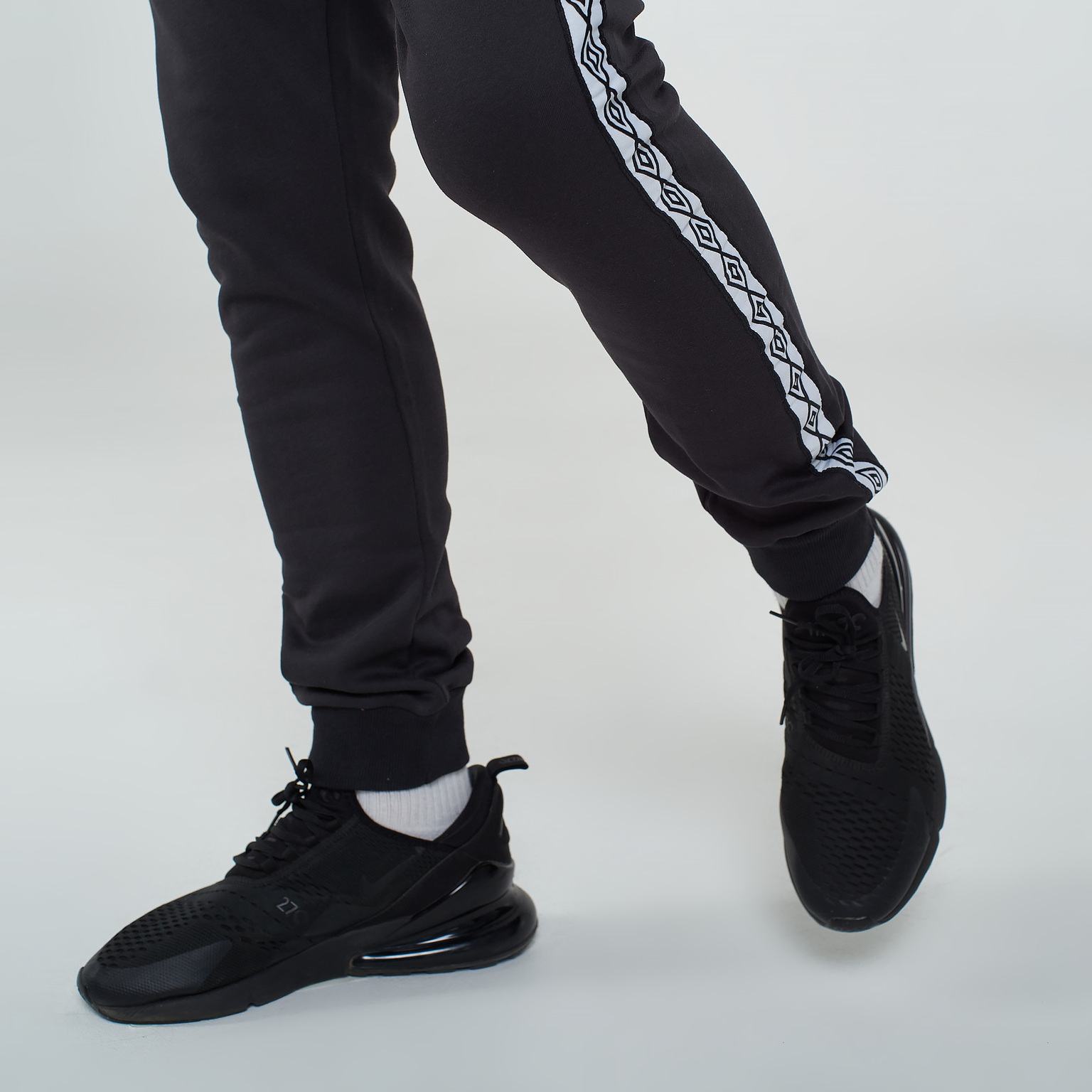 Брюки Umbro Taped Jogger 65779U-060