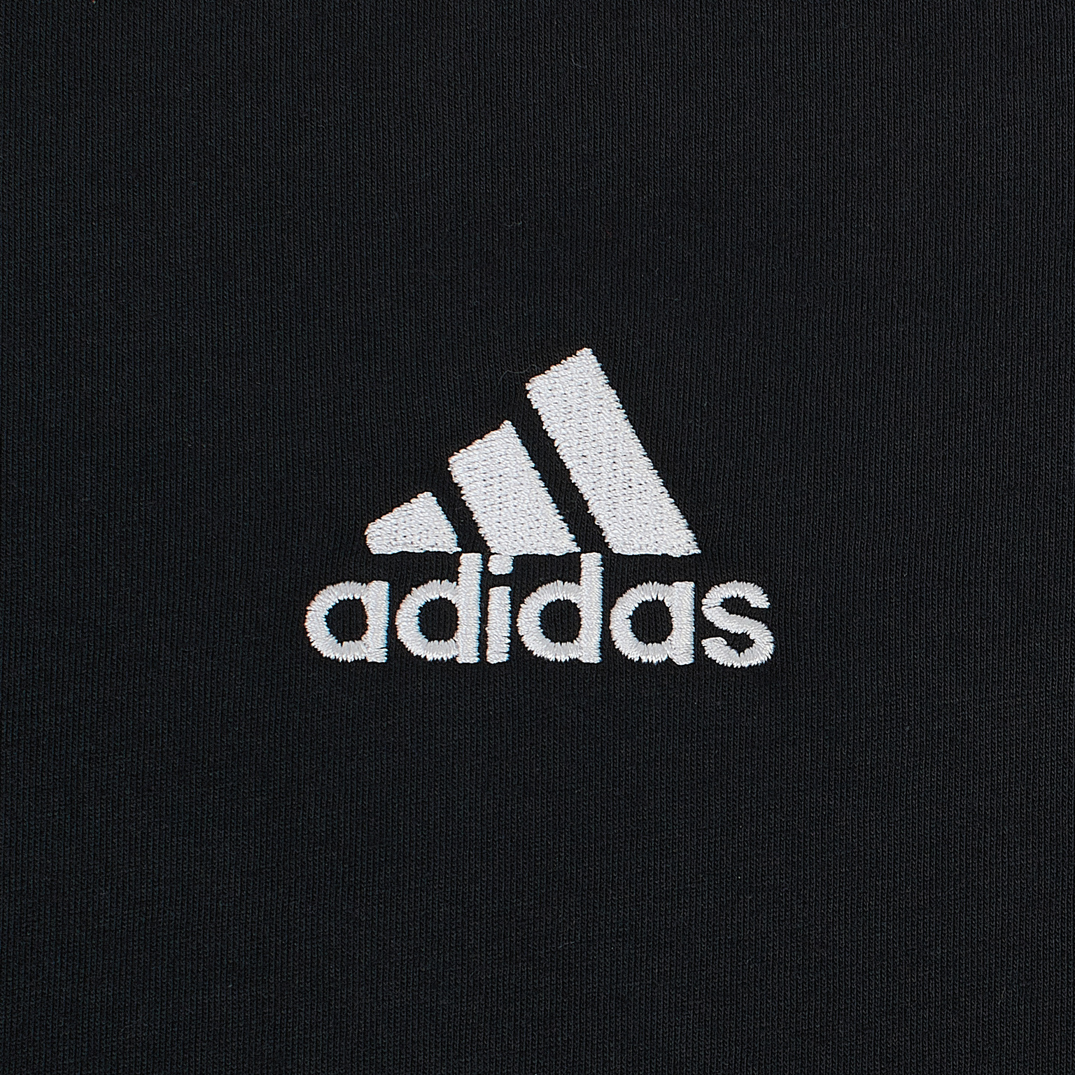 Адидас описание. Адидас gl3732. Adidas logo. Адидас перфоманс лого. Надпись адидас.