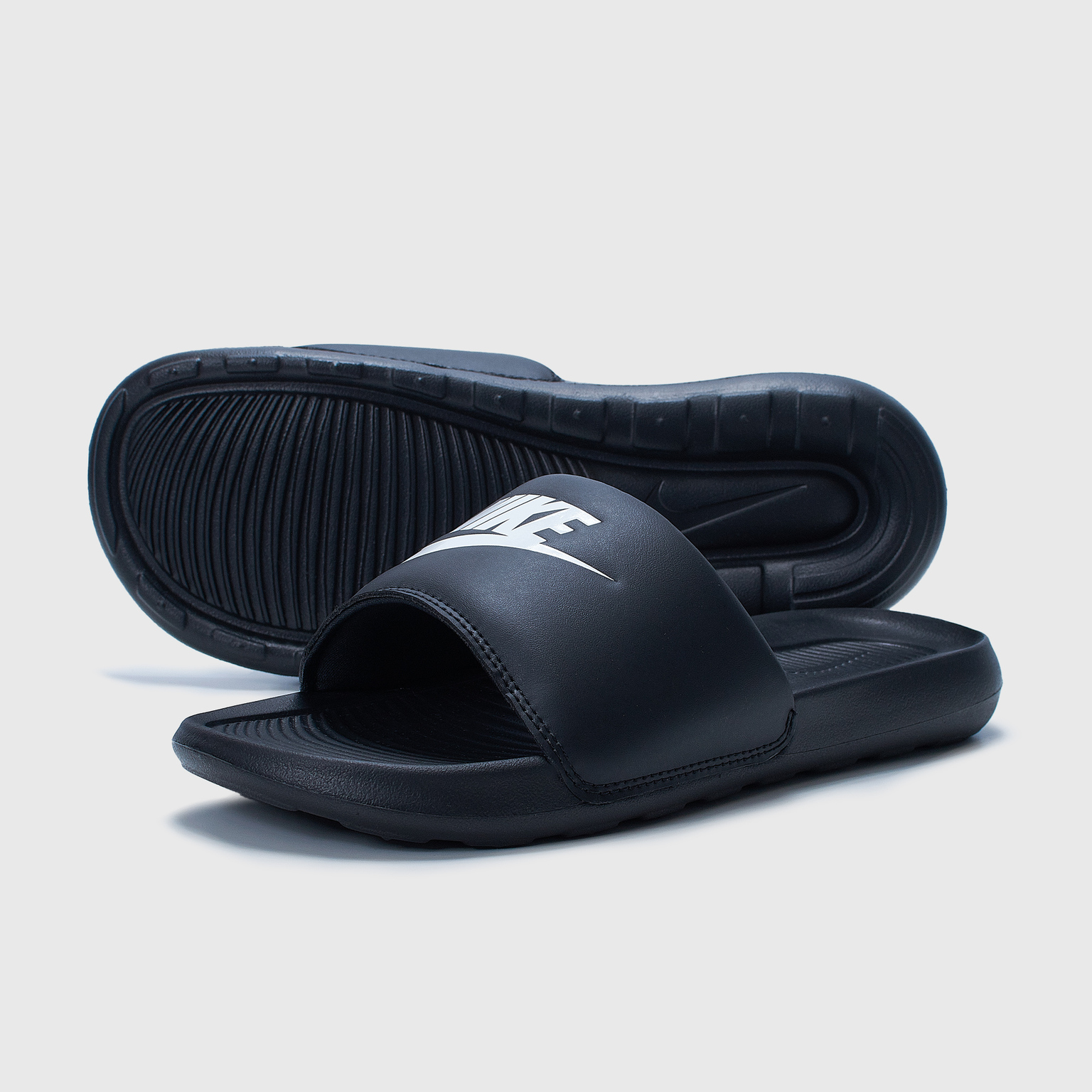 Сланцы Nike Victori One Slide CN9675-002