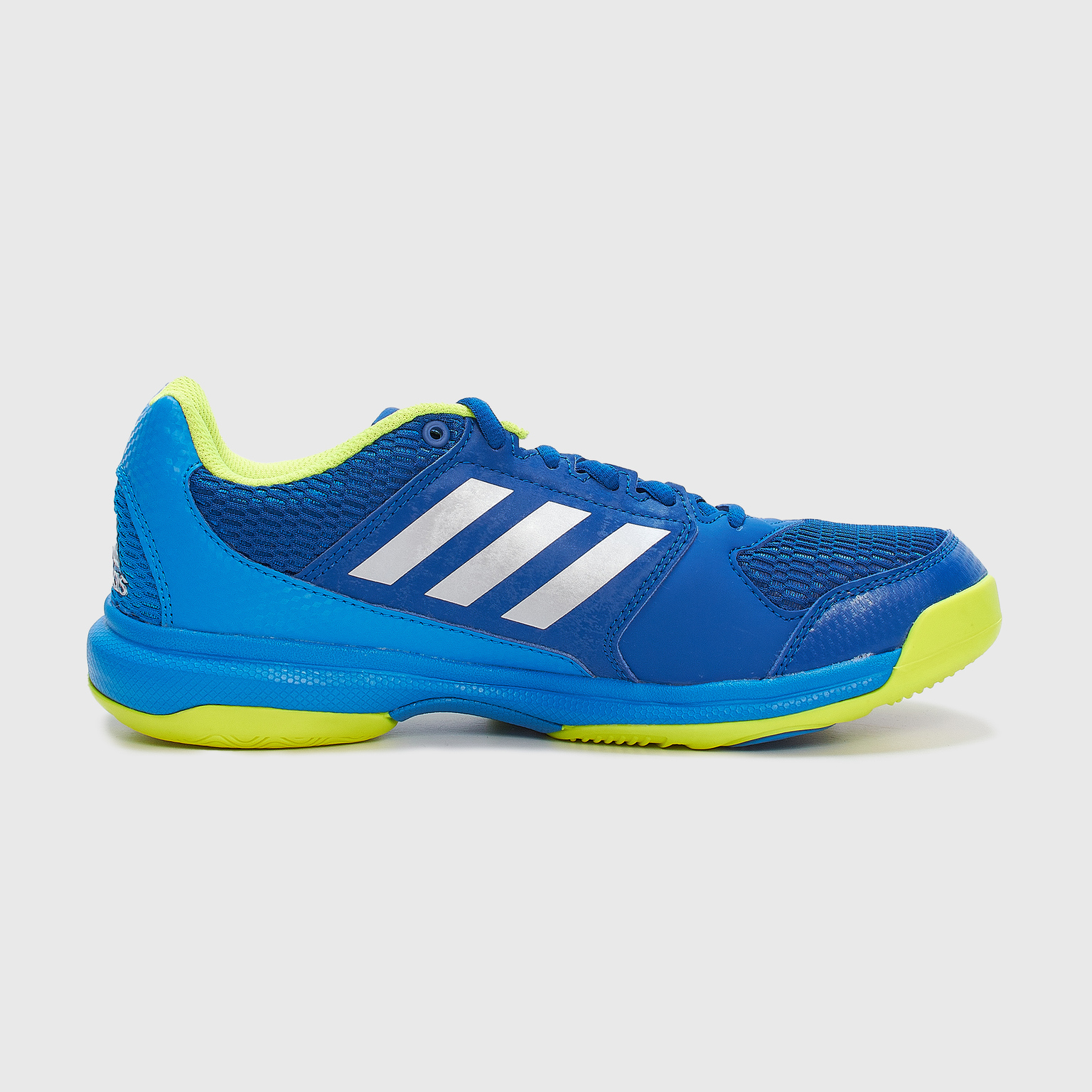 Кроссовки Adidas Multido Essence AQ6275