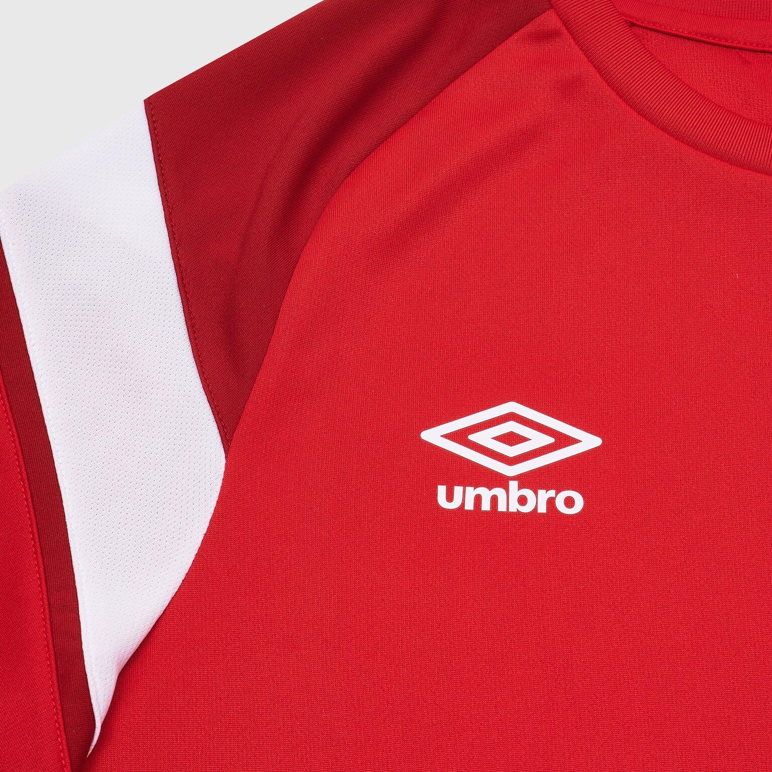 Футболка тренировочная Umbro Training 65289U-GQZ