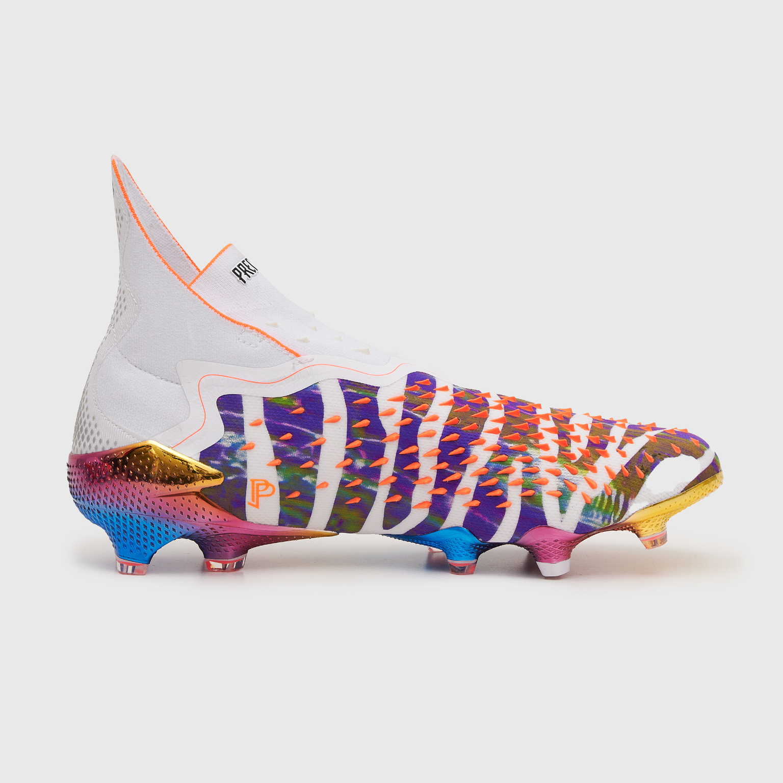 Бутсы Adidas Predator Freak + FG GX0225