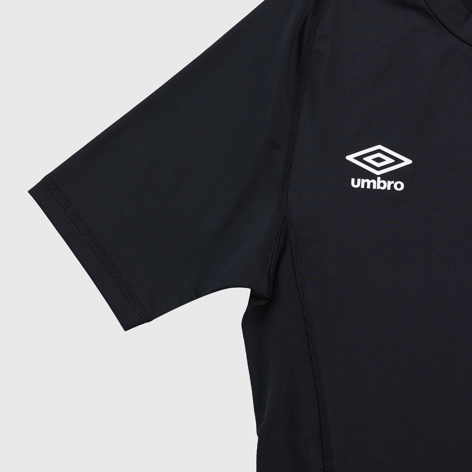 Белье футболка Umbro Core Crew Baselayer 64701U-060