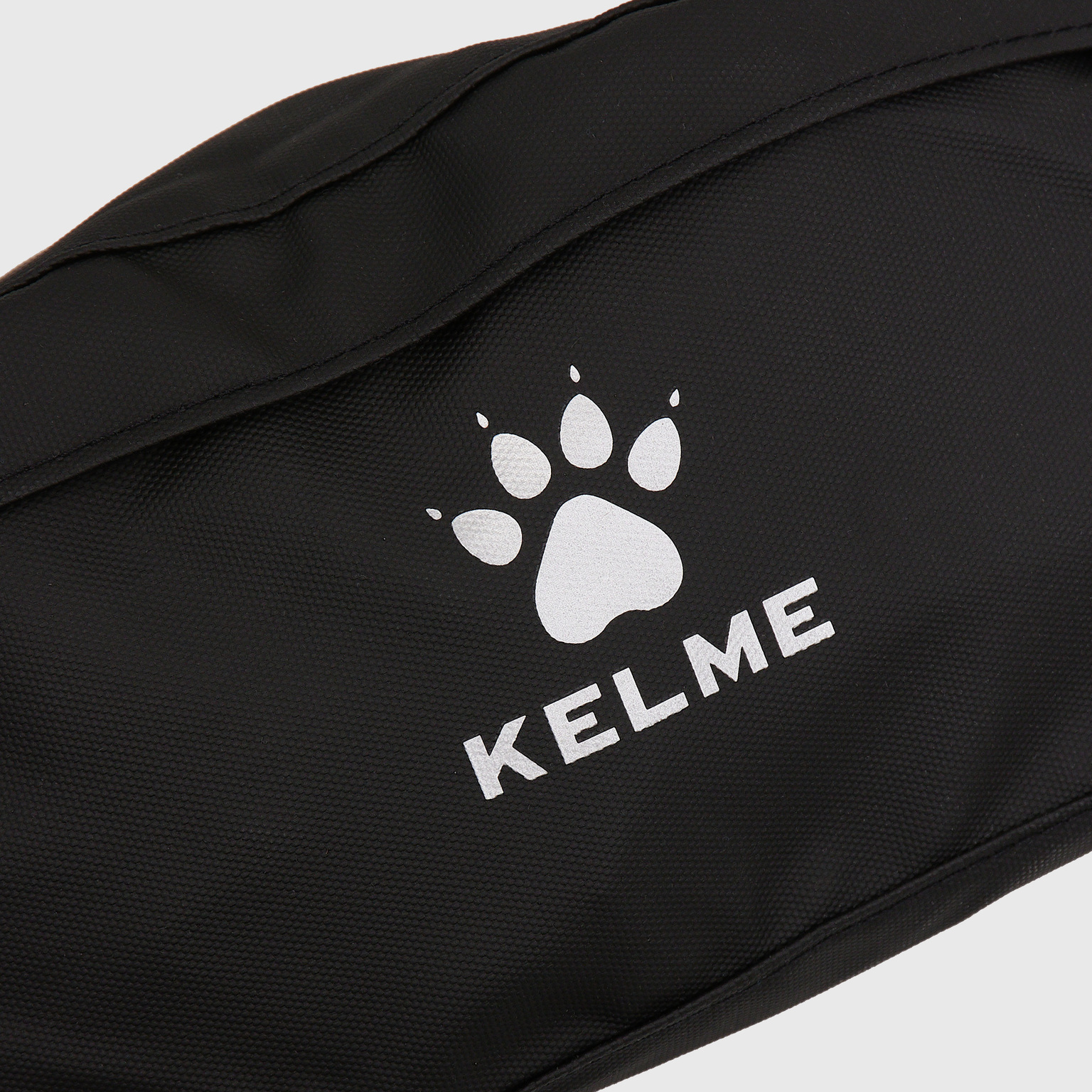 Сумка на пояс Kelme Waist Bag 8101BB5008-000