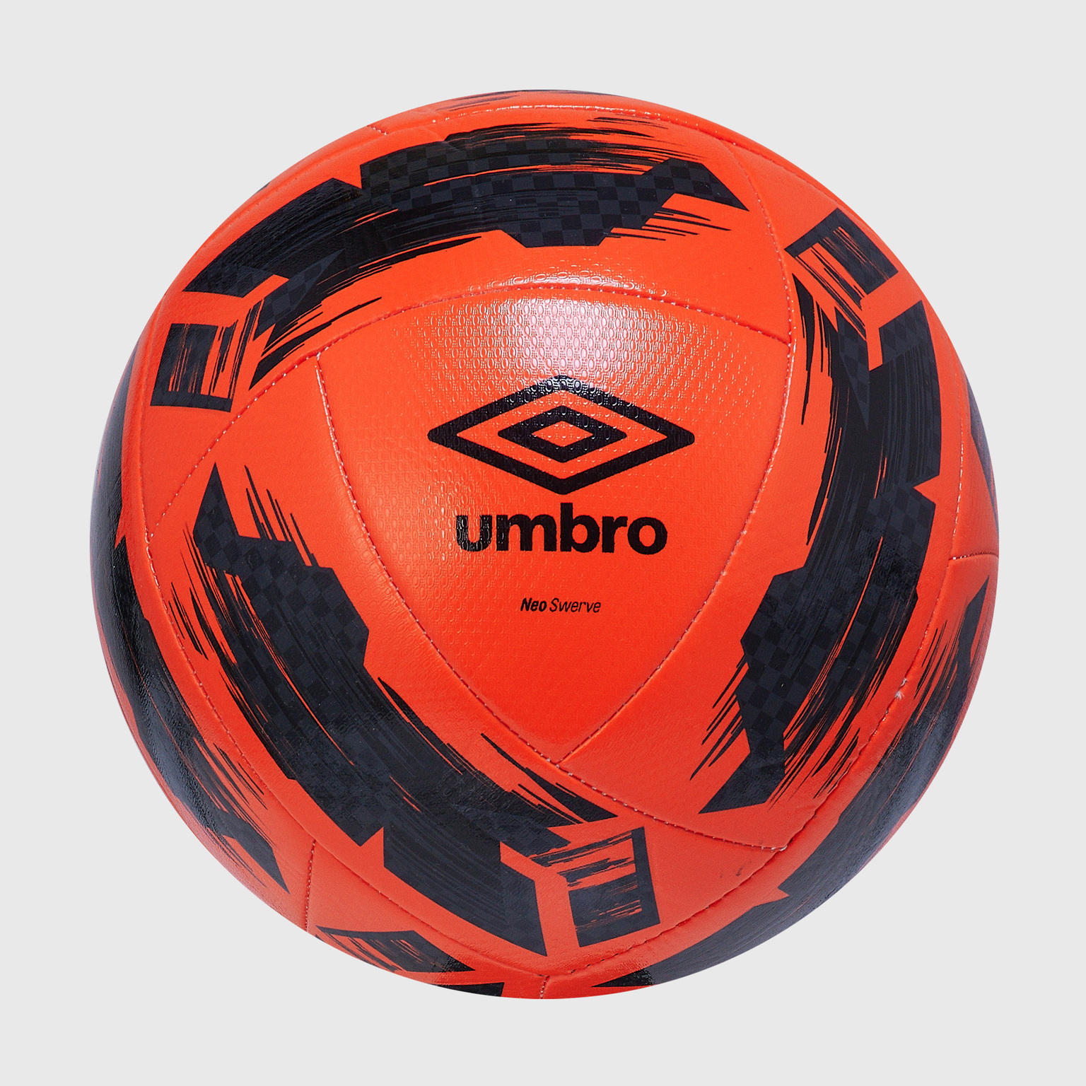 Футбольный мяч Umbro Neo Swerve 26485U-095