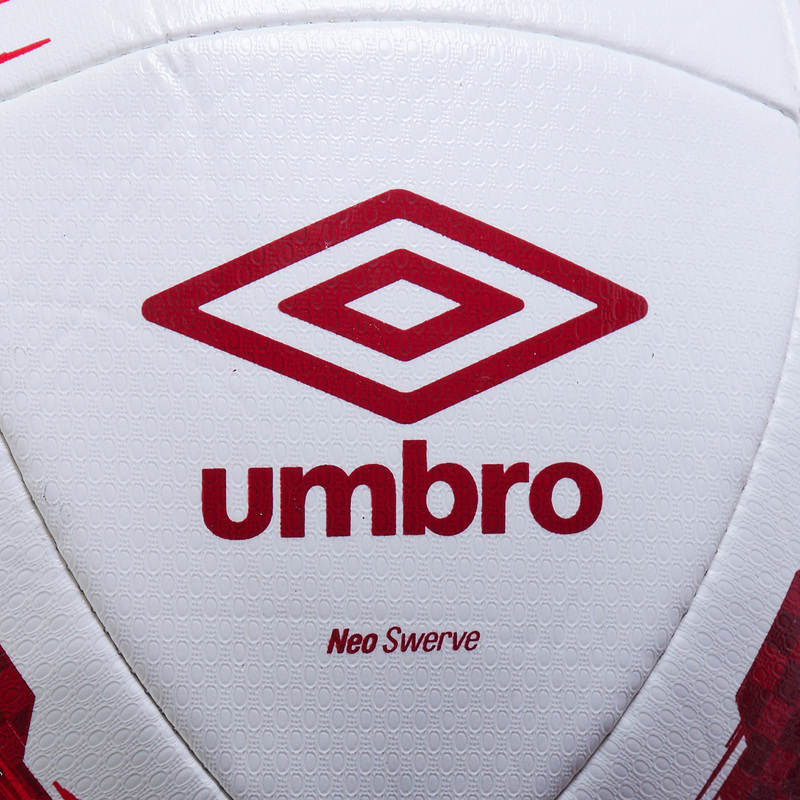 Футбольный мяч Umbro Neo Swerve 26485U-791