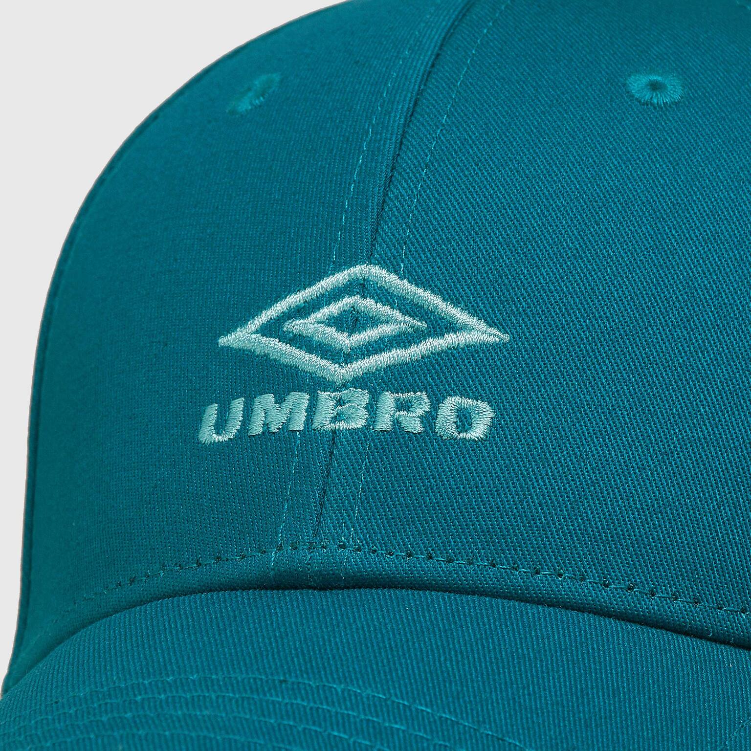 Бейсболка Umbro Lifestyle Logo 65885U-KMM