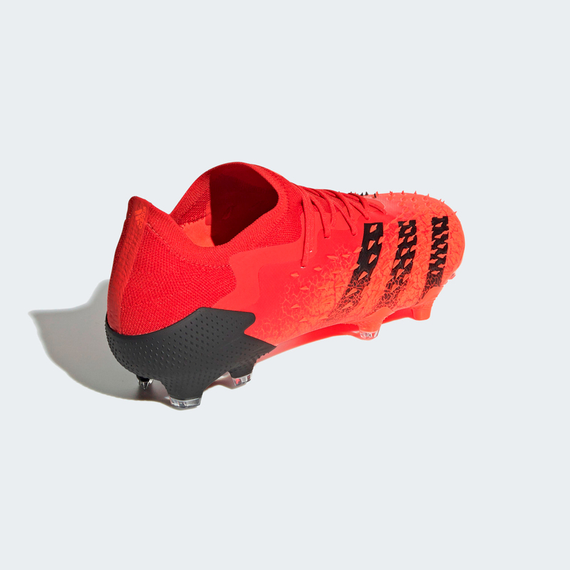 Бутсы Adidas Predator Freak.1 L FG FY6266