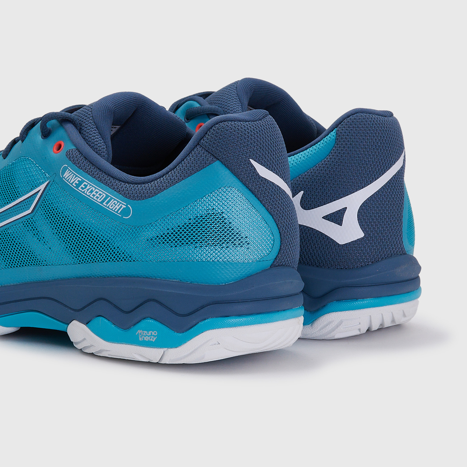 Кроссовки Mizuno Wave Exceed Light AC 61GA2218-32