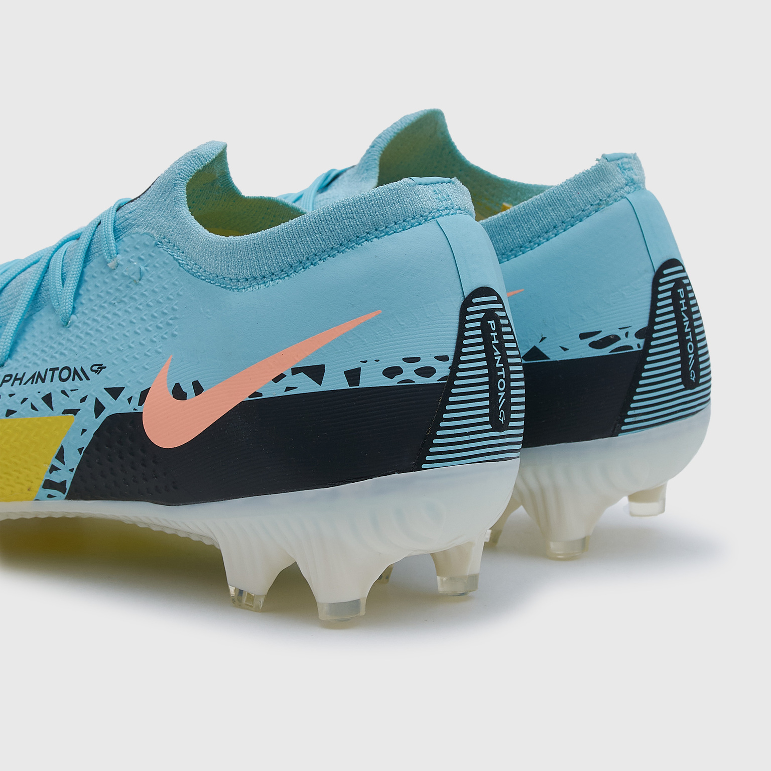Бутсы Nike Phantom GT2 Pro FG DA4432-407