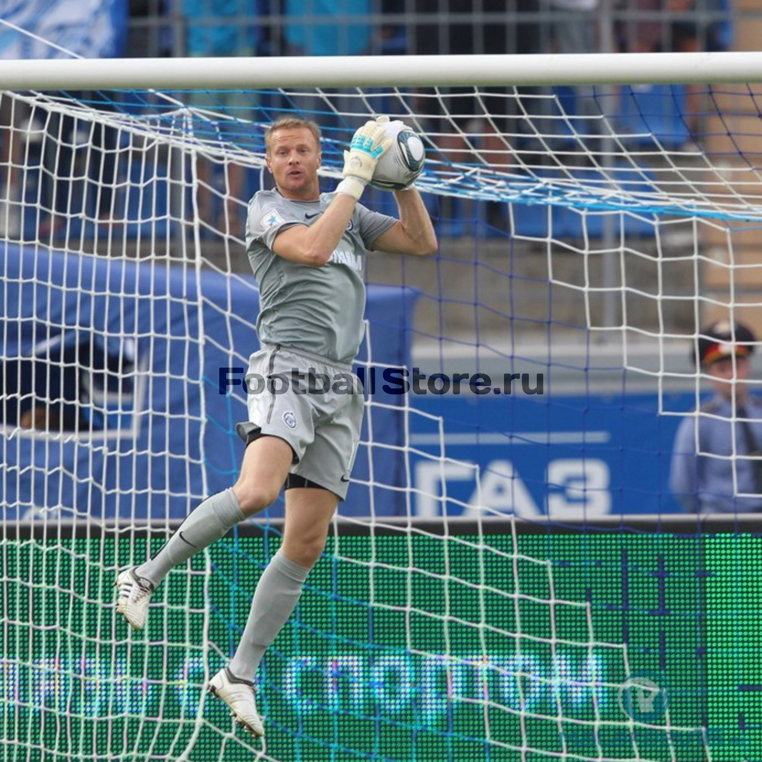 Вратарские перчатки KeeperID M16 Малафеев