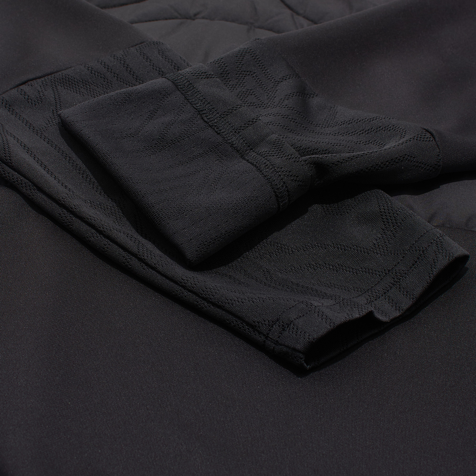 Свитер тренировочный утепленный Puma Indwinterized 1/4 Zip Top 65956701
