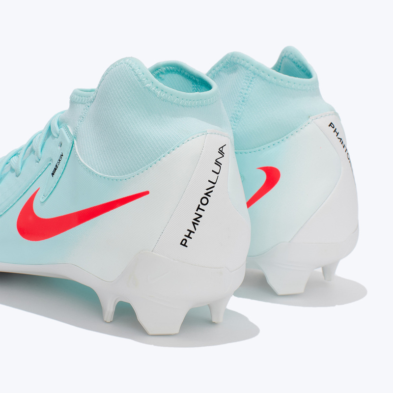 Бутсы Nike Phantom Luna II Academy FG/MG FD6725-300