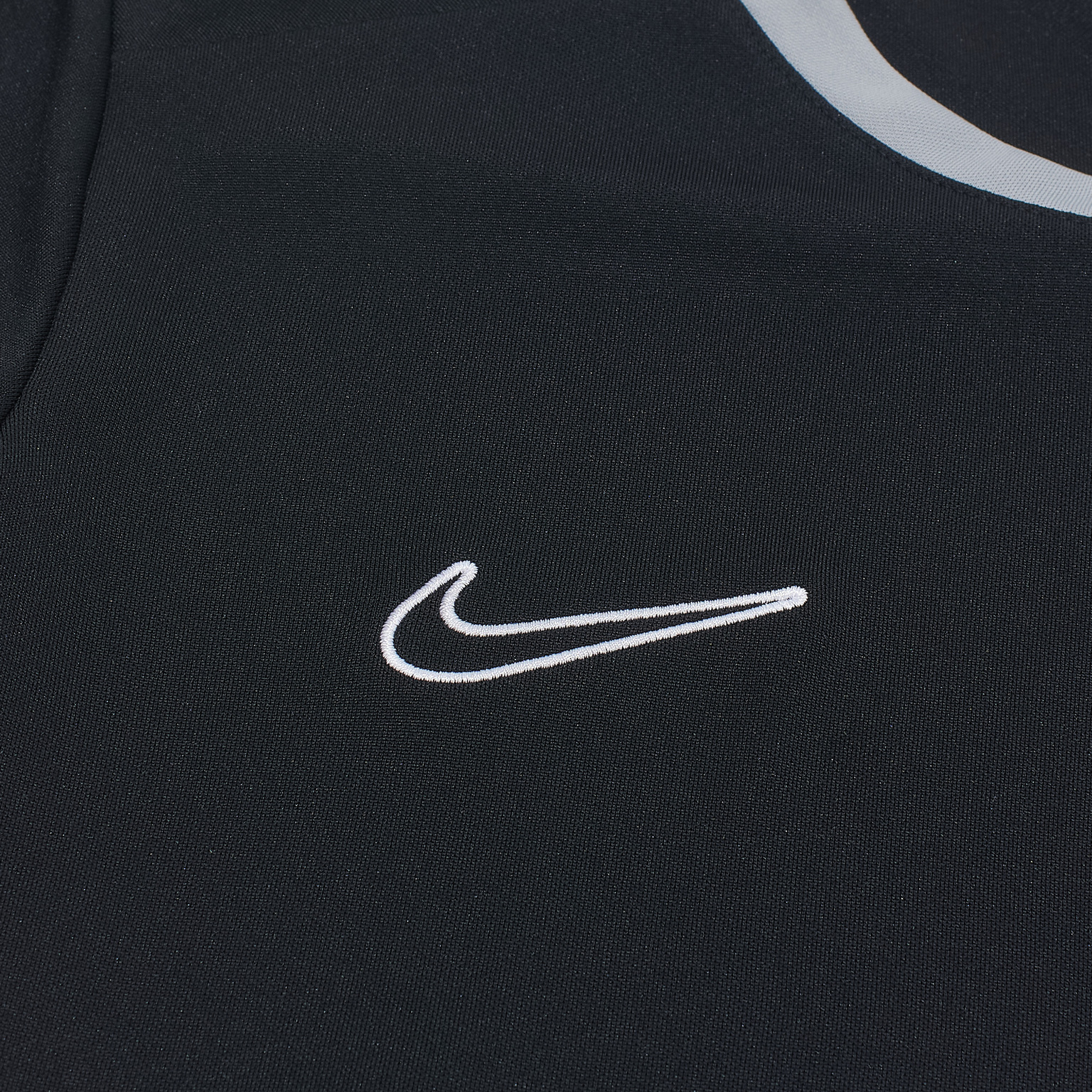 Футболка тренировочная подростковая Nike Academy FZ9758-010