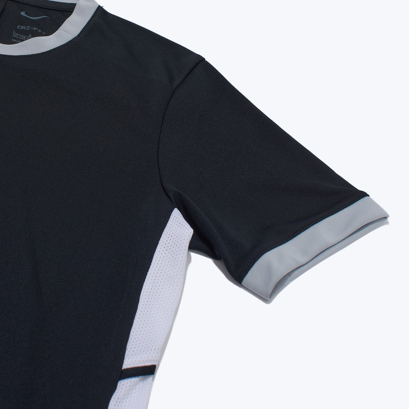 Футболка тренировочная подростковая Nike Academy FZ9758-010