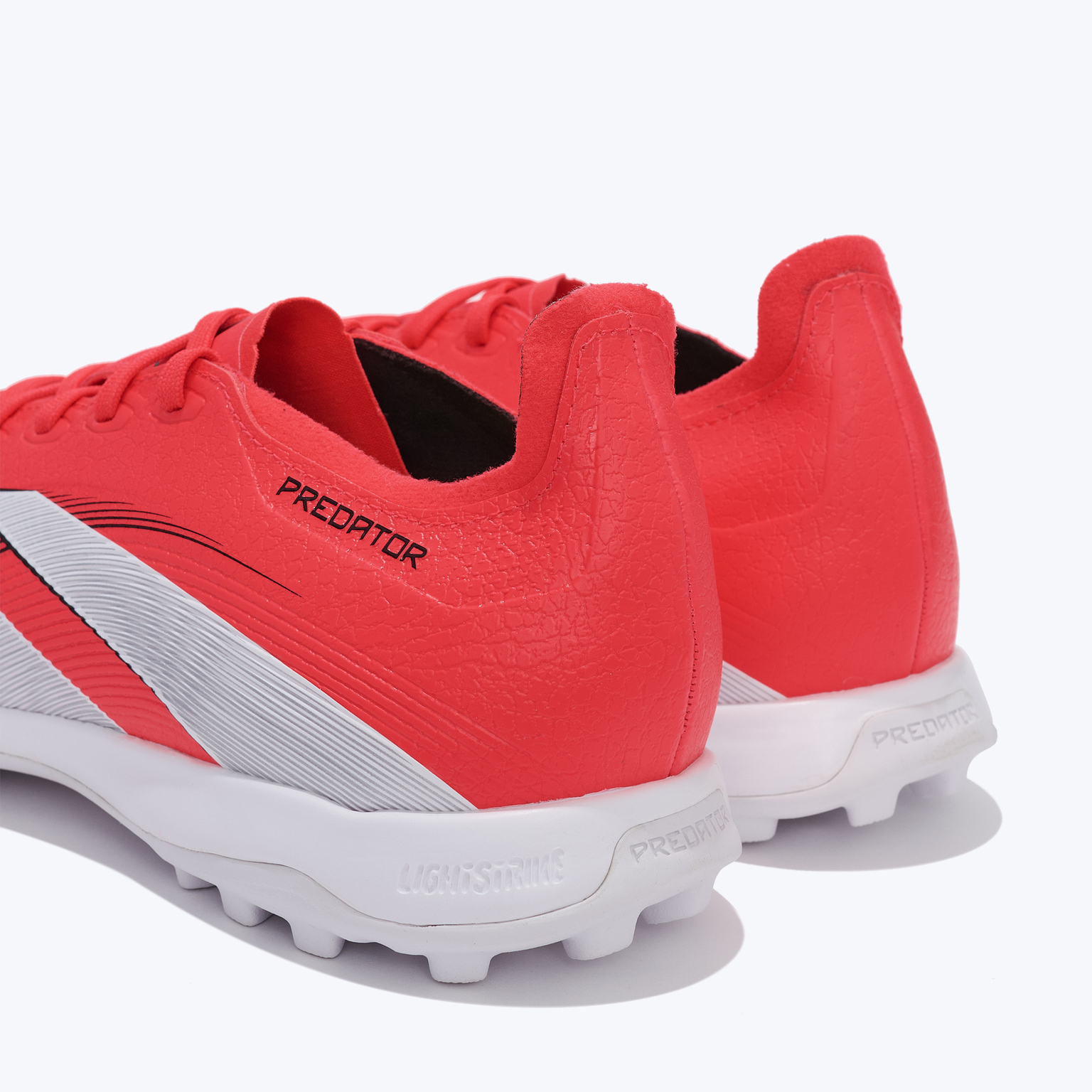 Шиповки Adidas Predator League TF ID3769
