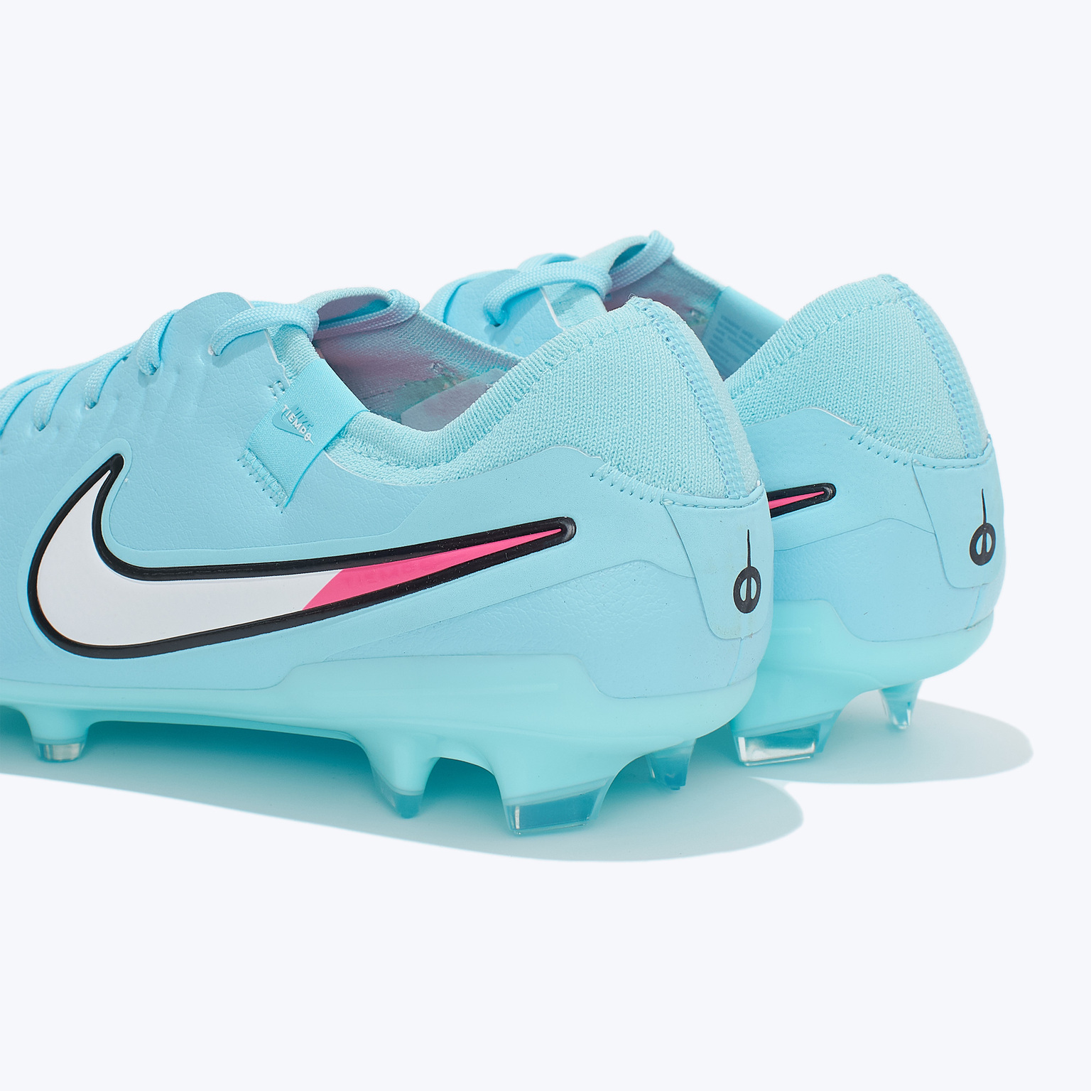 Бутсы Nike Legend 10 Pro FG DV4333-401