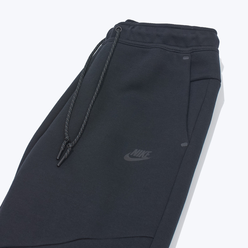 Брюки Nike Tech Fleece Jogger HV0959-010
