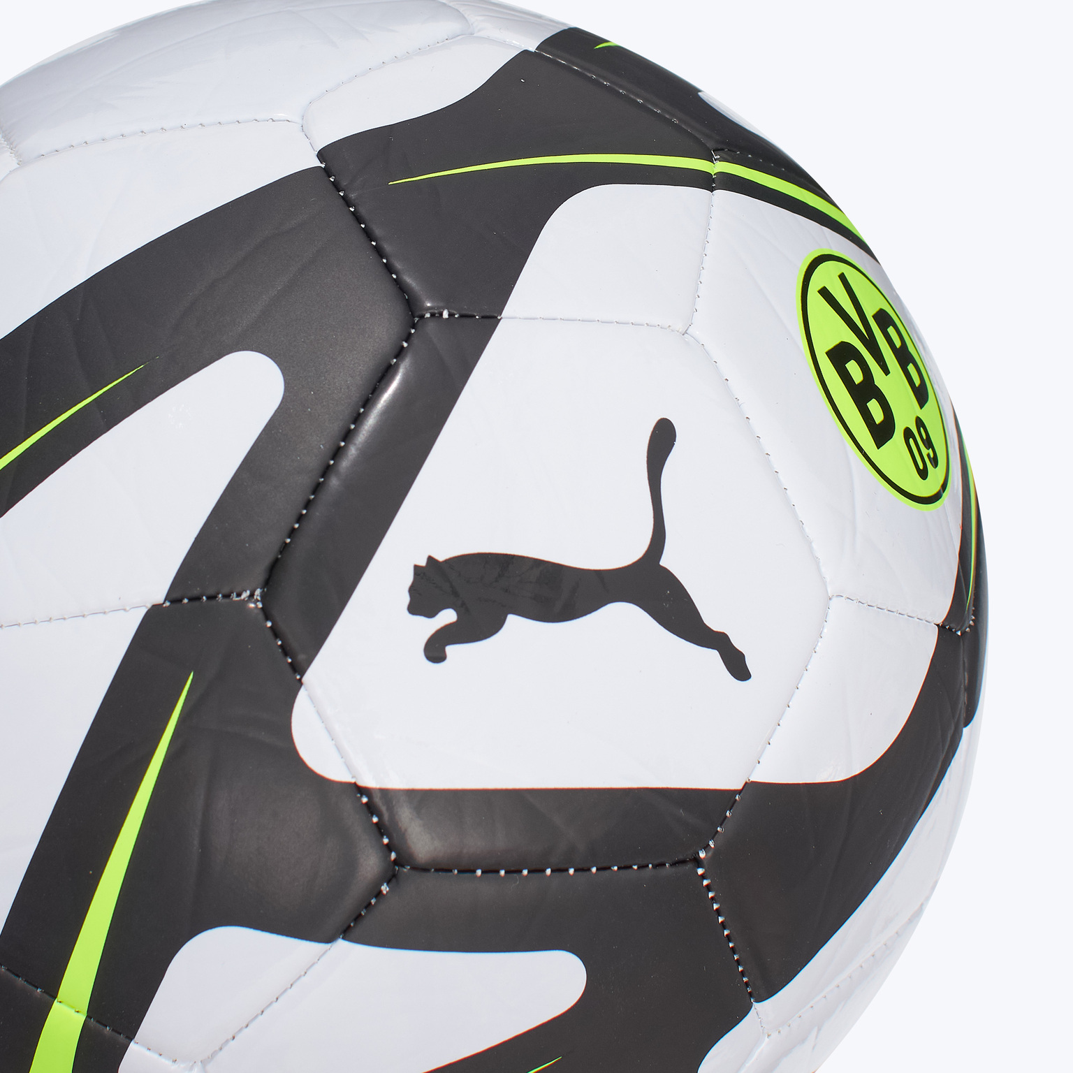 Футбольный мяч Puma Borussia Culture 08474604