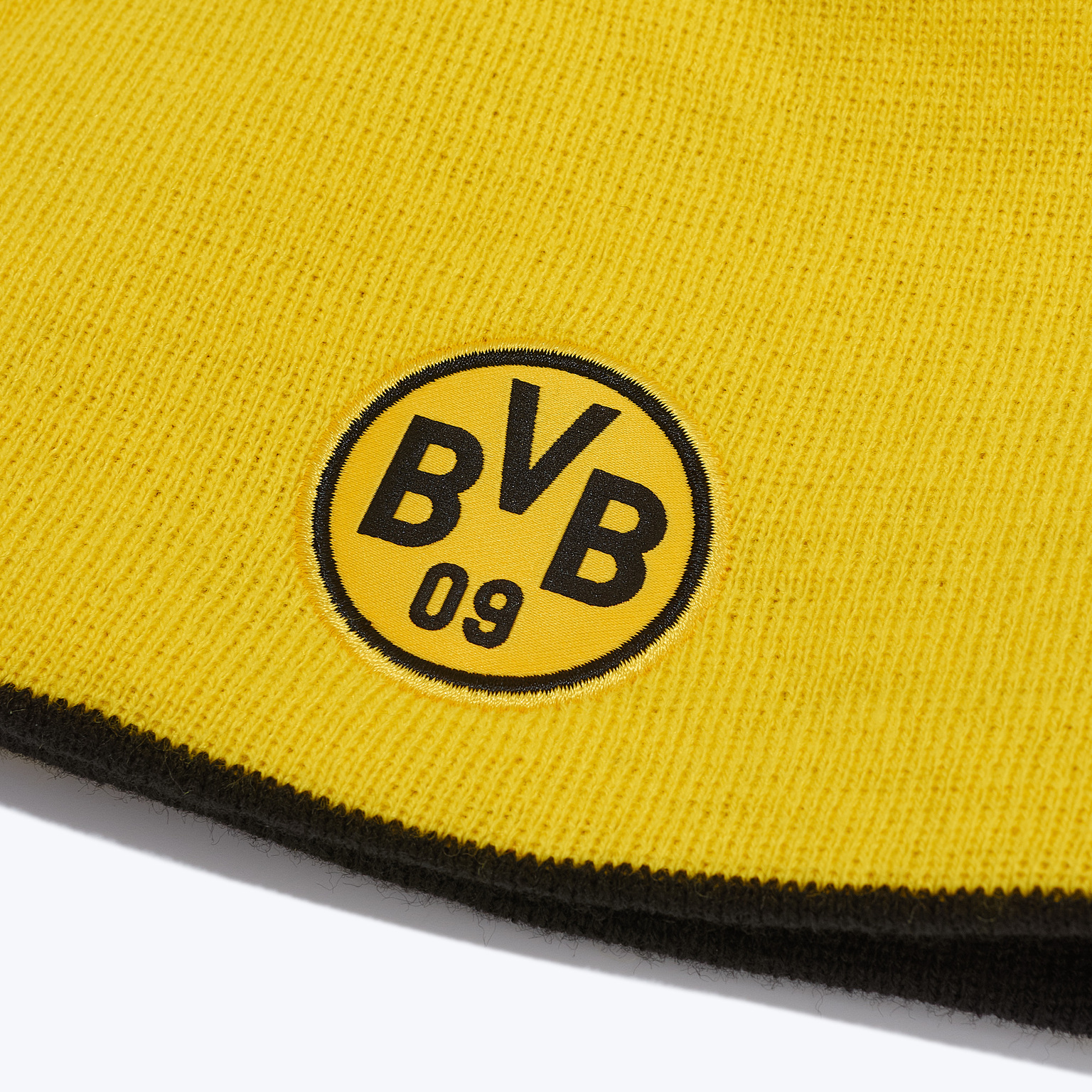 Шапка двусторонняя Puma Borussia Beanie 02647004