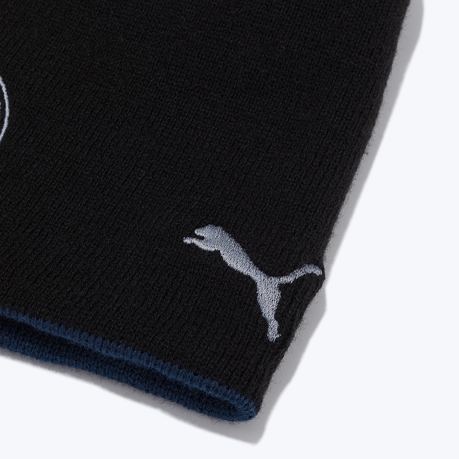 Шапка двусторонняя Puma Manchester City Beanie 02650402