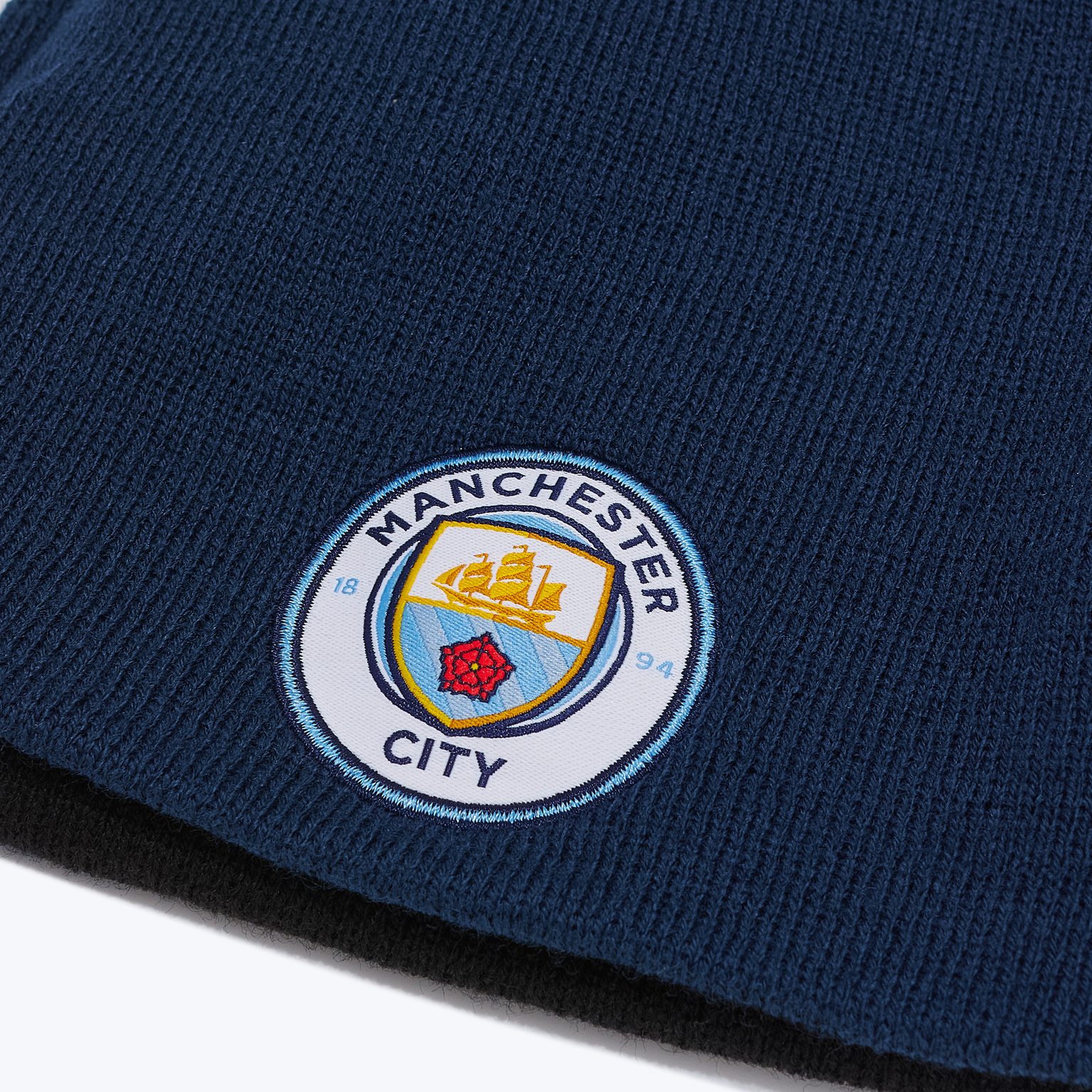 Шапка двусторонняя Puma Manchester City Beanie 02650402