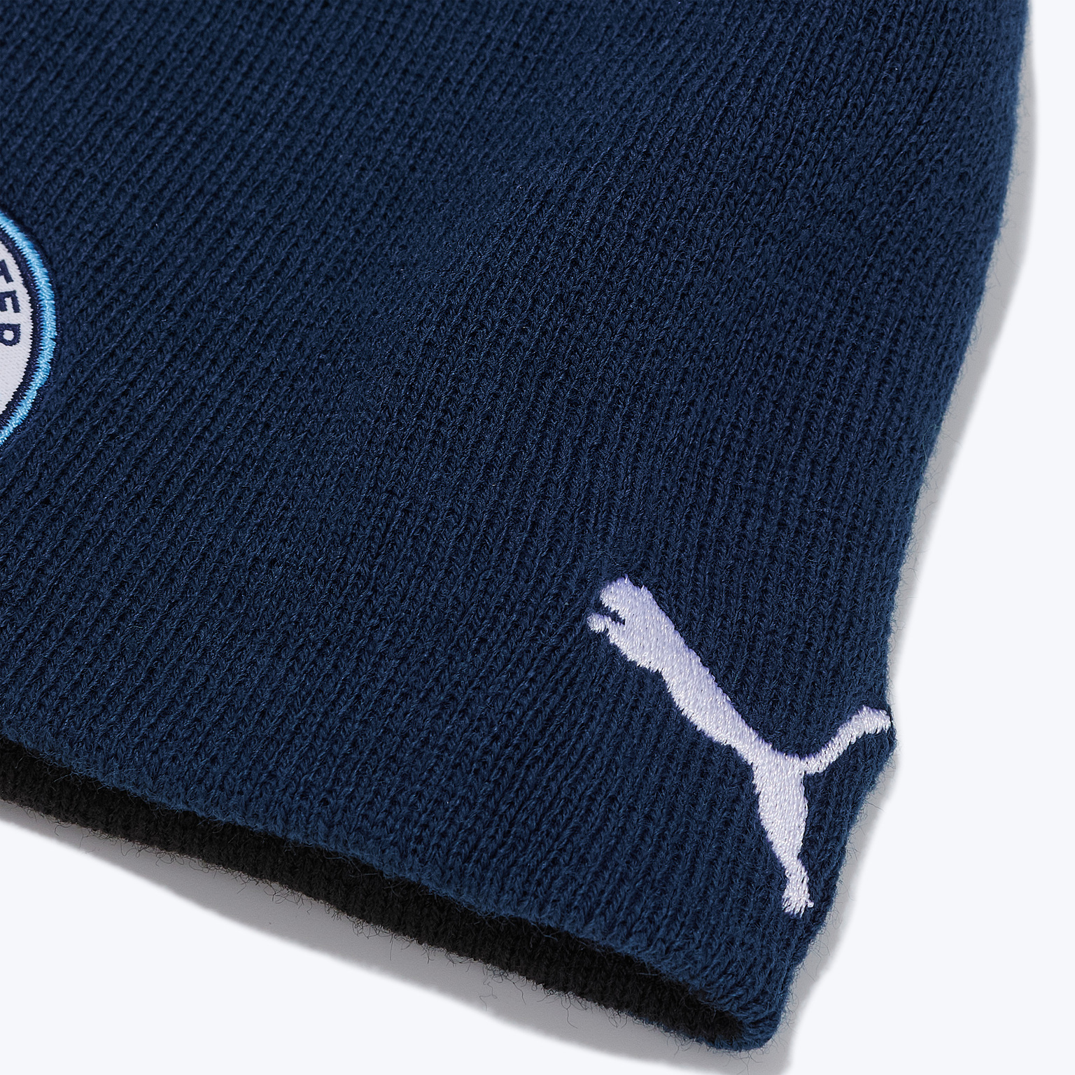 Шапка двусторонняя Puma Manchester City Beanie 02650402