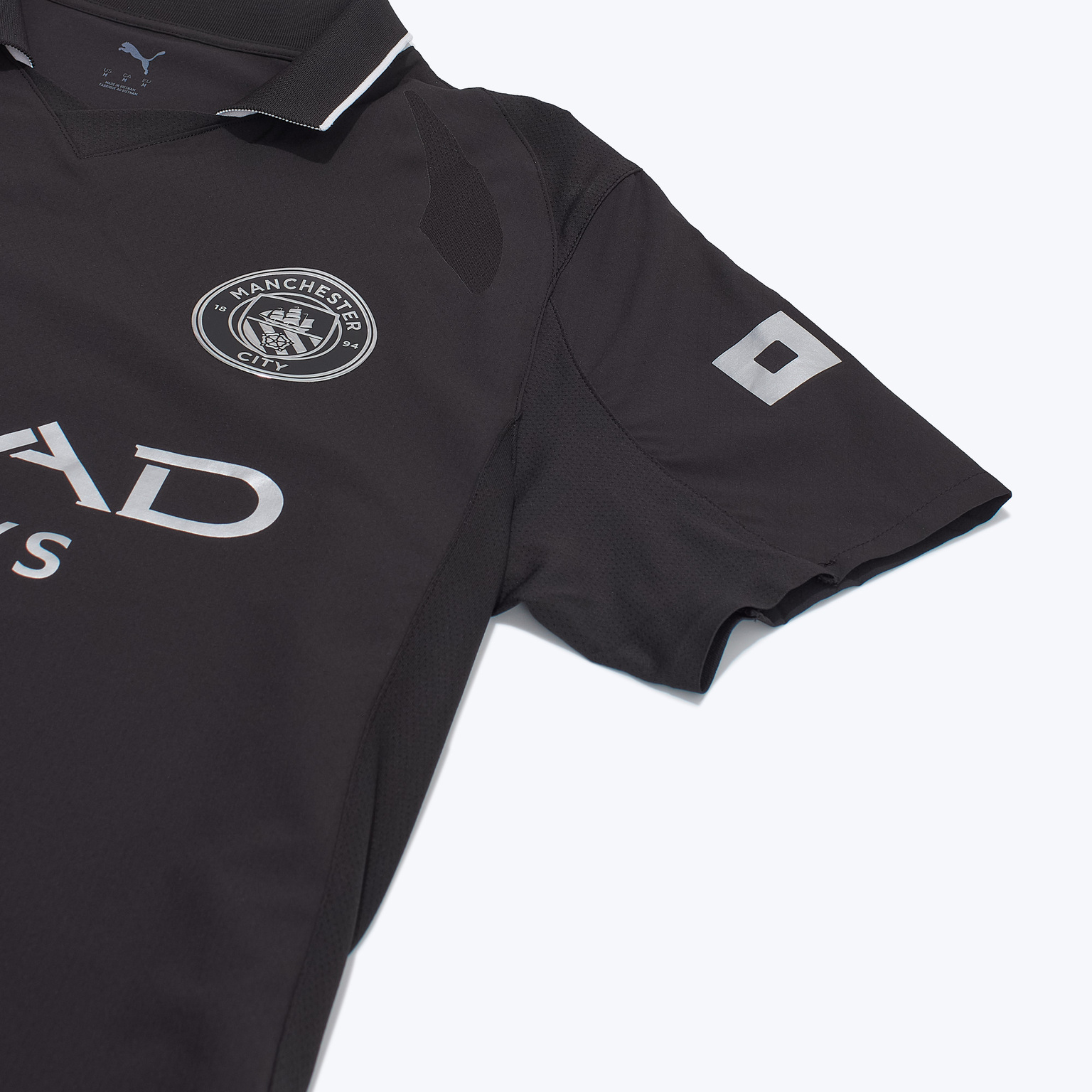Оригинальная выездная футболка Puma Manchester City сезон 2025/26