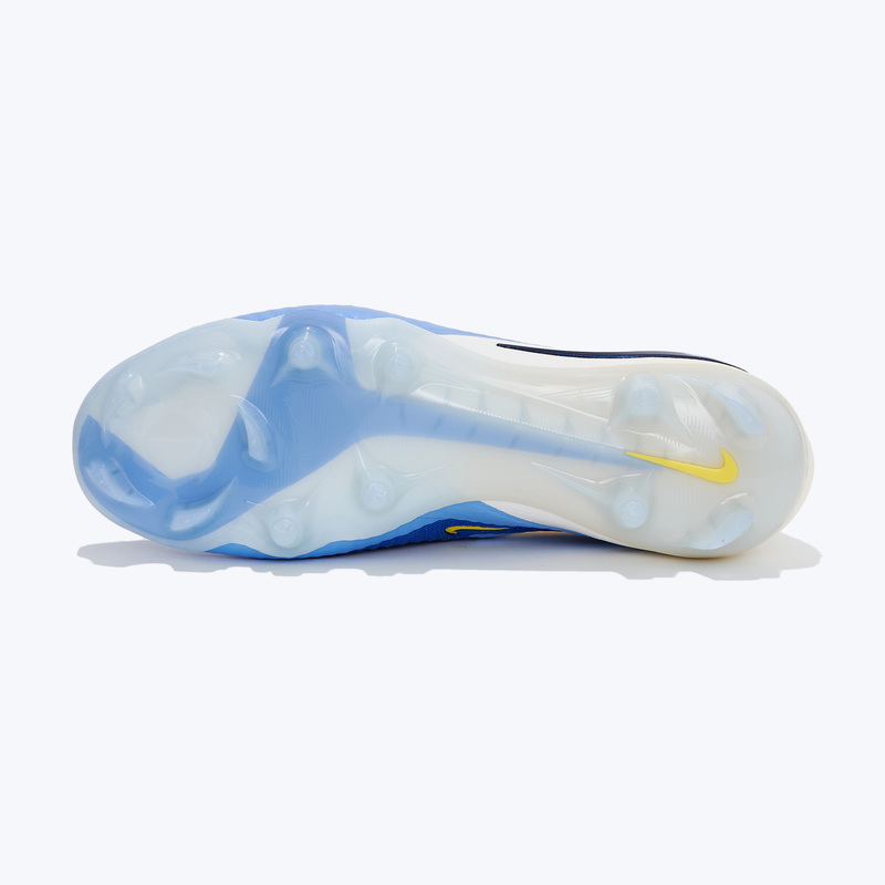 Бутсы Nike Phantom 6 Elite Low FG HQ2331-400
