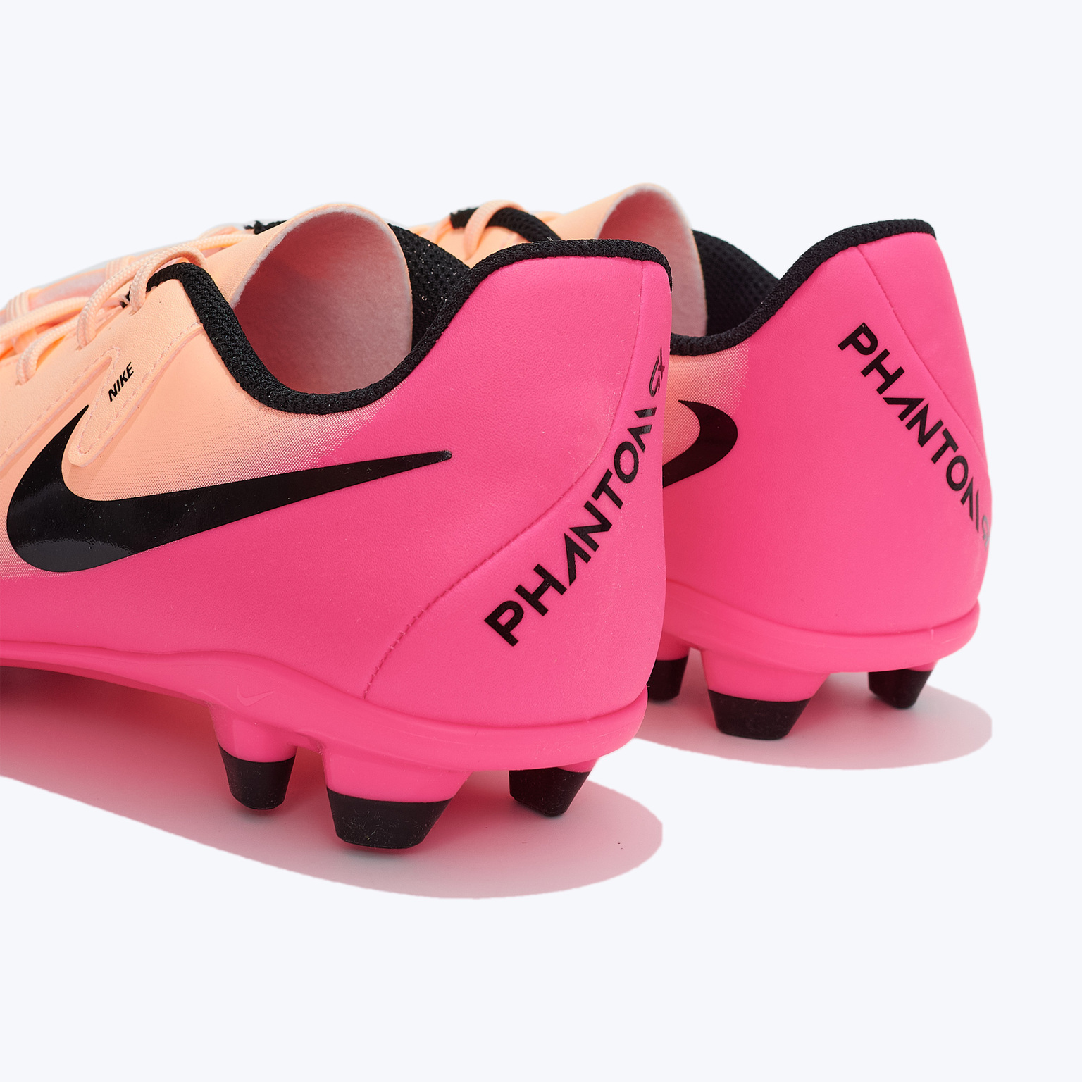 Бутсы детские Nike Phantom GX II Club FG/MG FJ2600-800