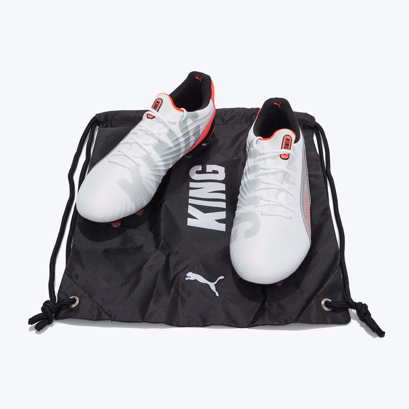 Бутсы Puma King Ultimate FG/AG 10882101