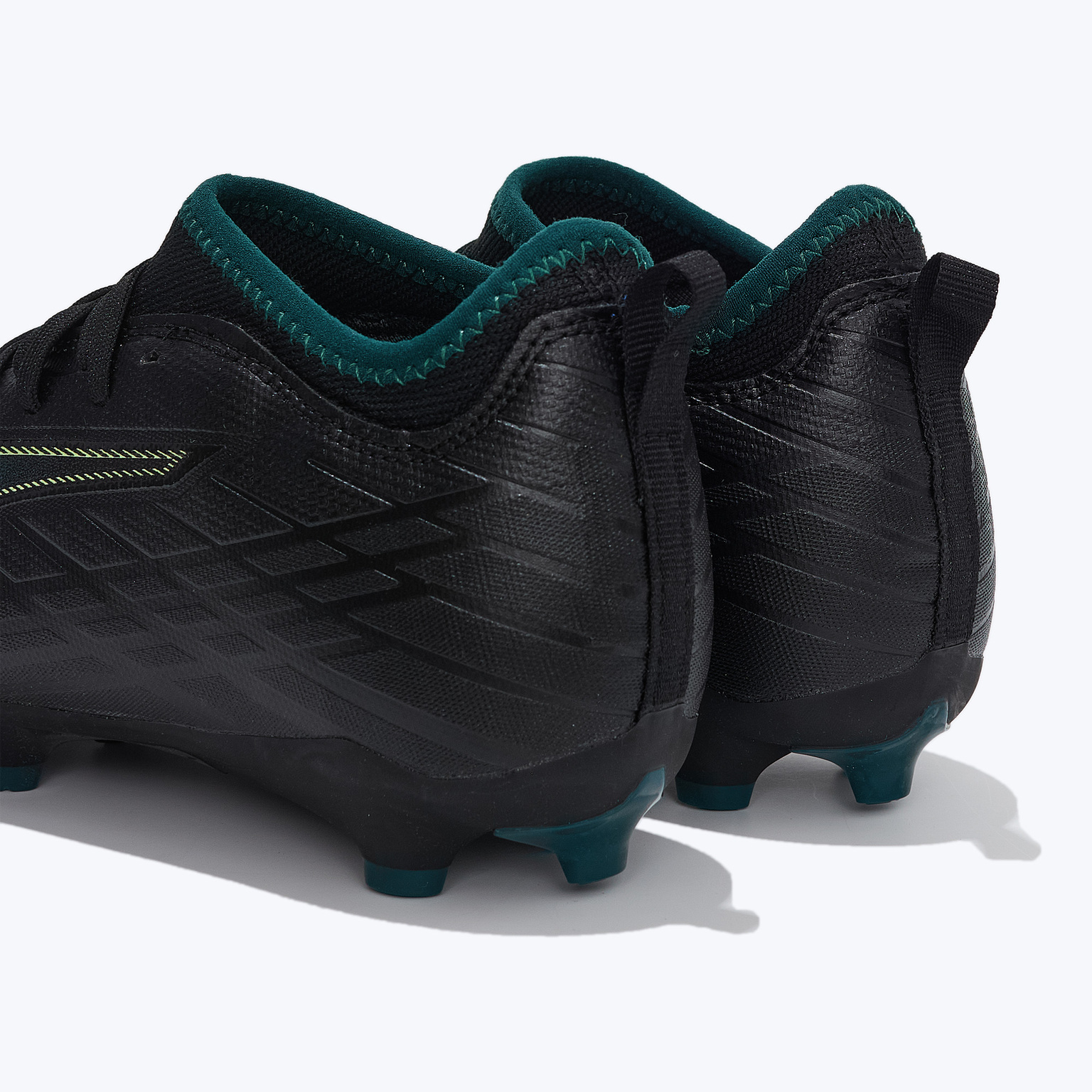Бутсы детские Puma Ultra 6 Match FG/AG 10851502