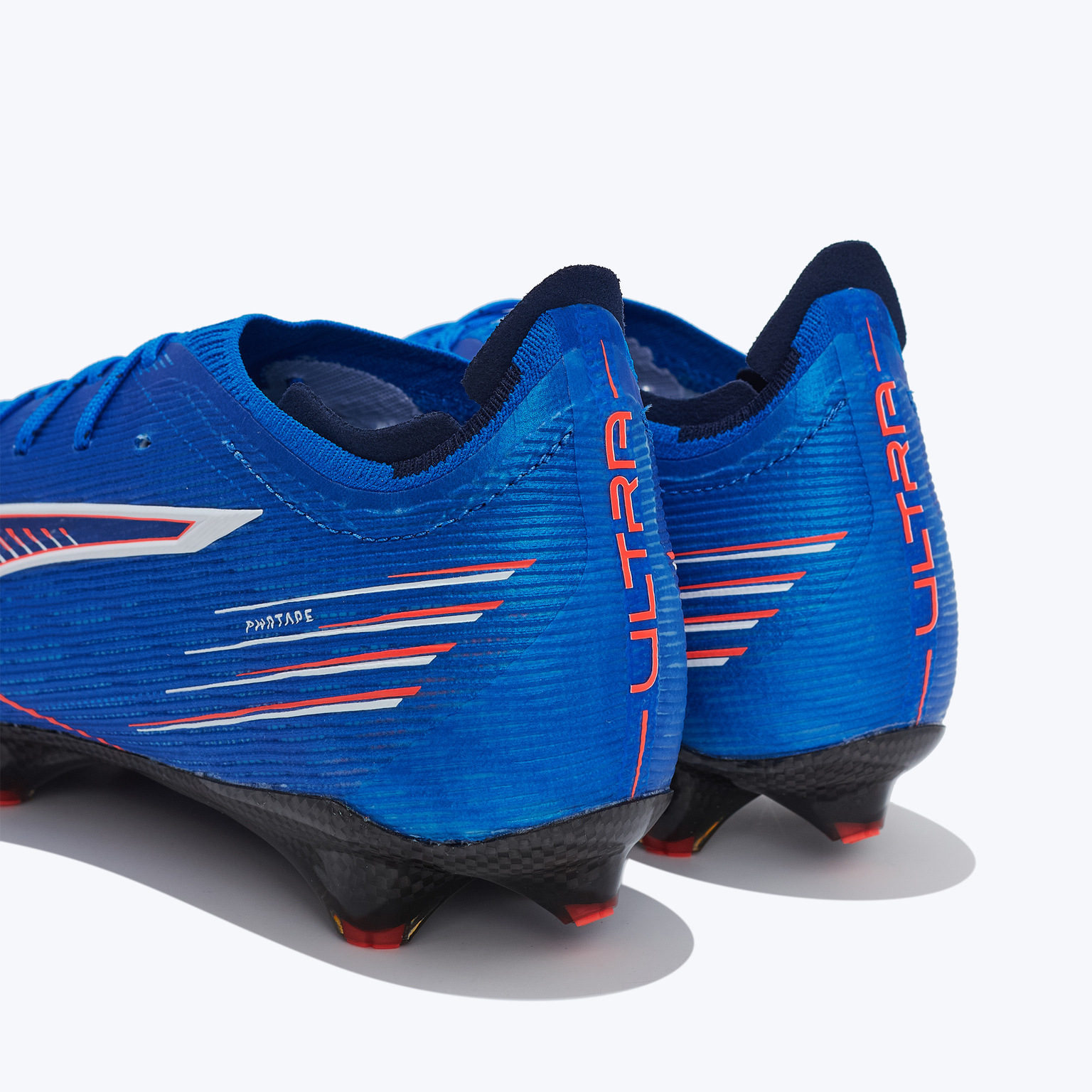 Бутсы Puma Ultra 6 Carbon FG 10851201