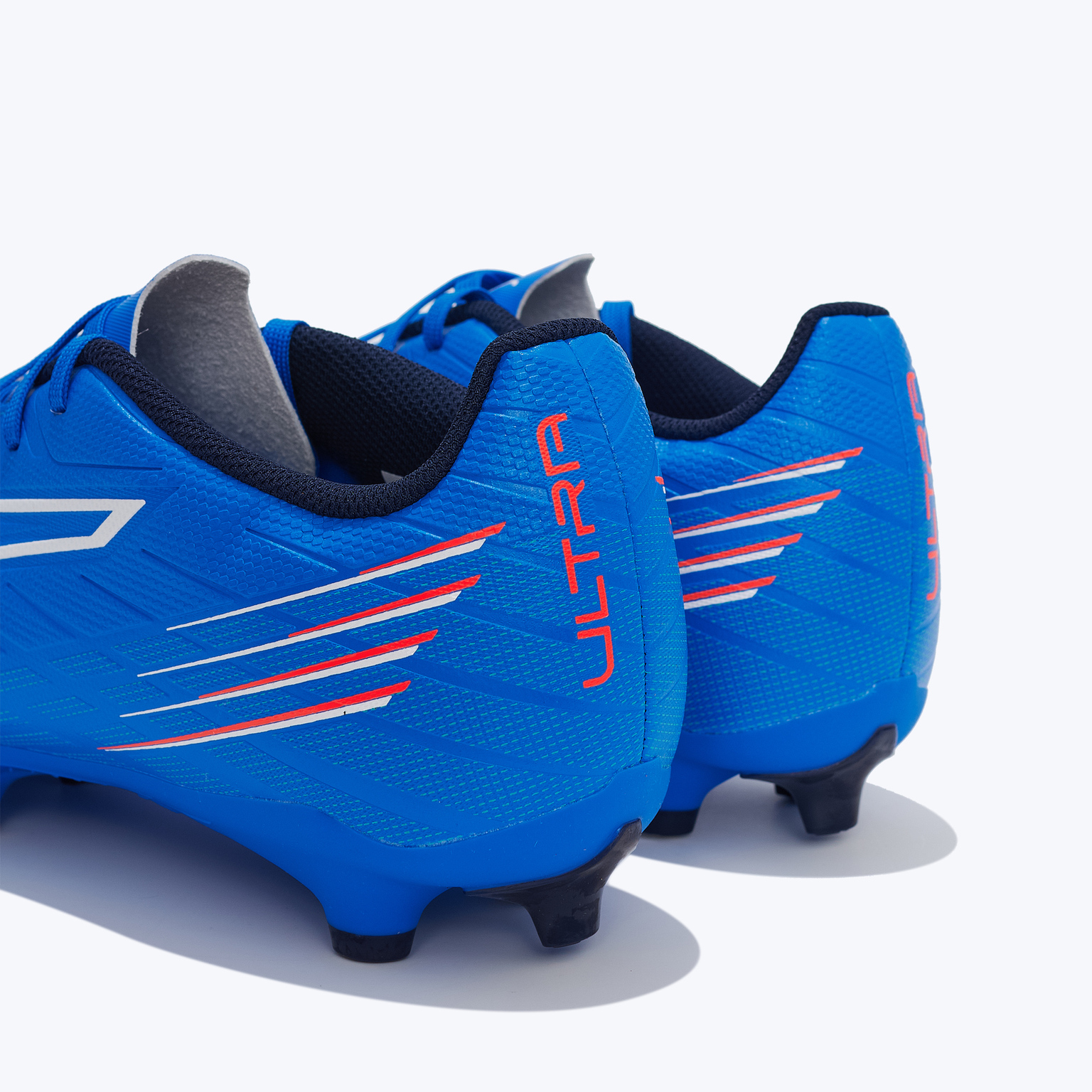 Бутсы Puma Ultra 6 Play FG/MG 10853201