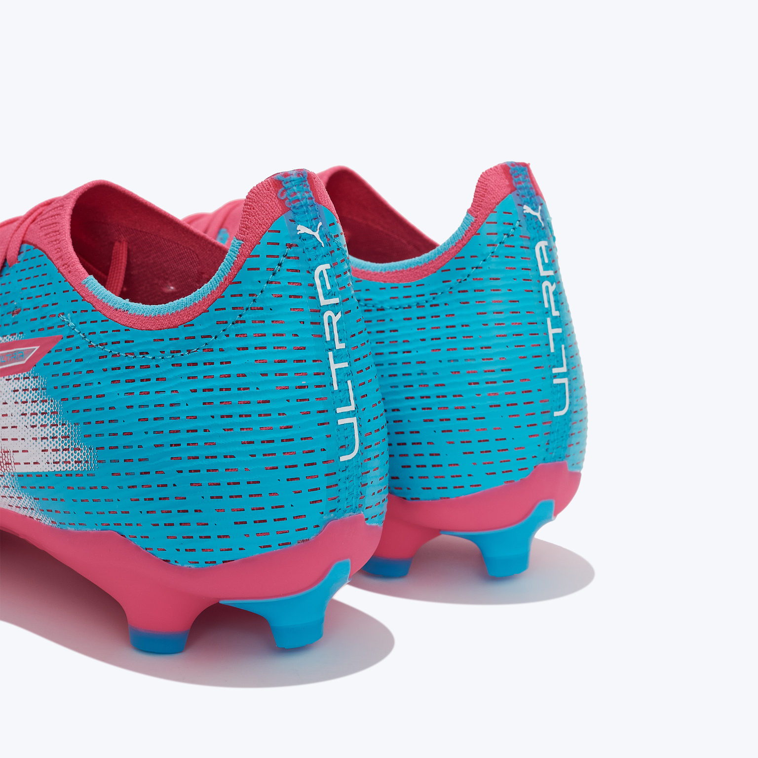 Бутсы Puma Ultra 6 Match Re-Charge FG/AG 10876501