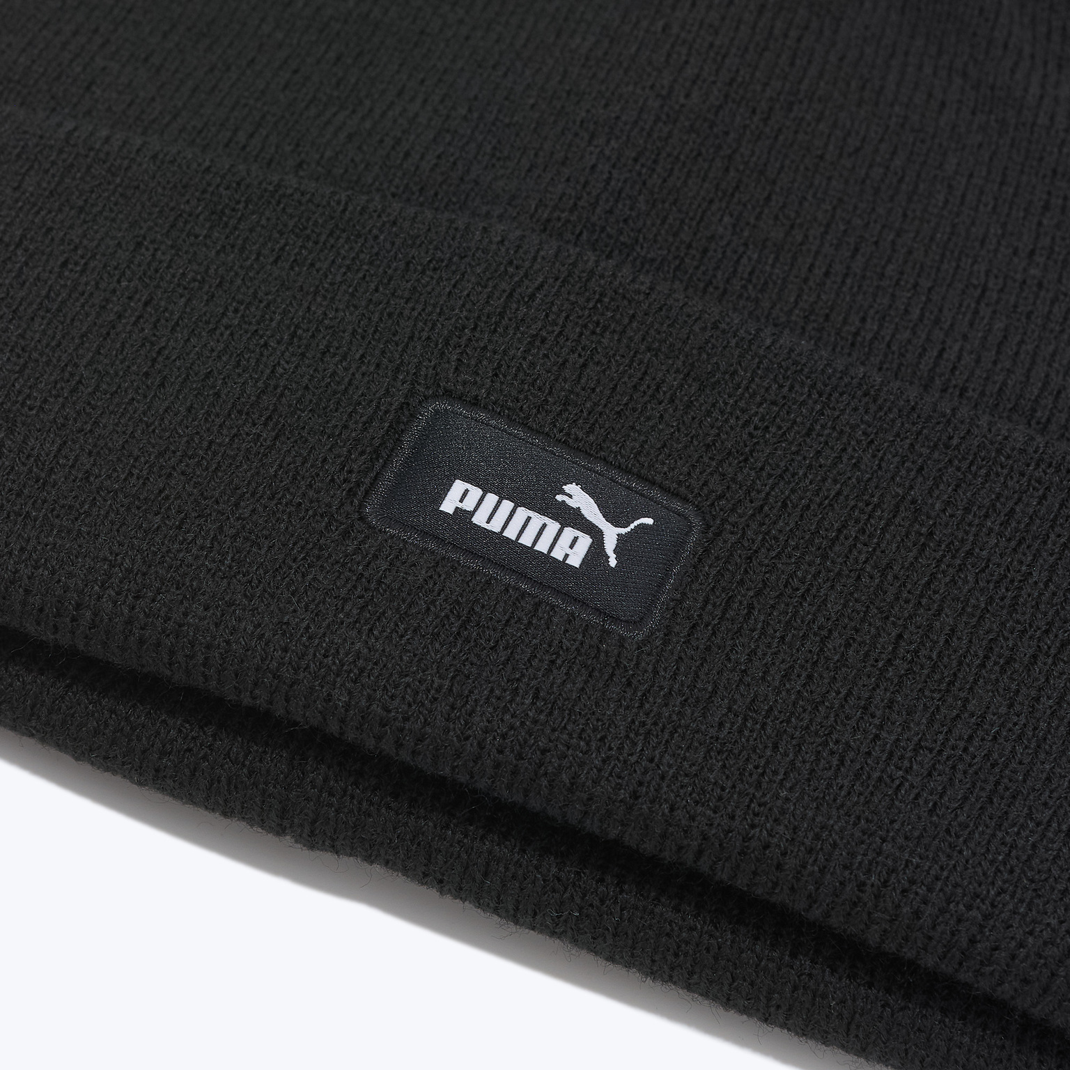 Шапка Puma Ess Mid Crown 02640004