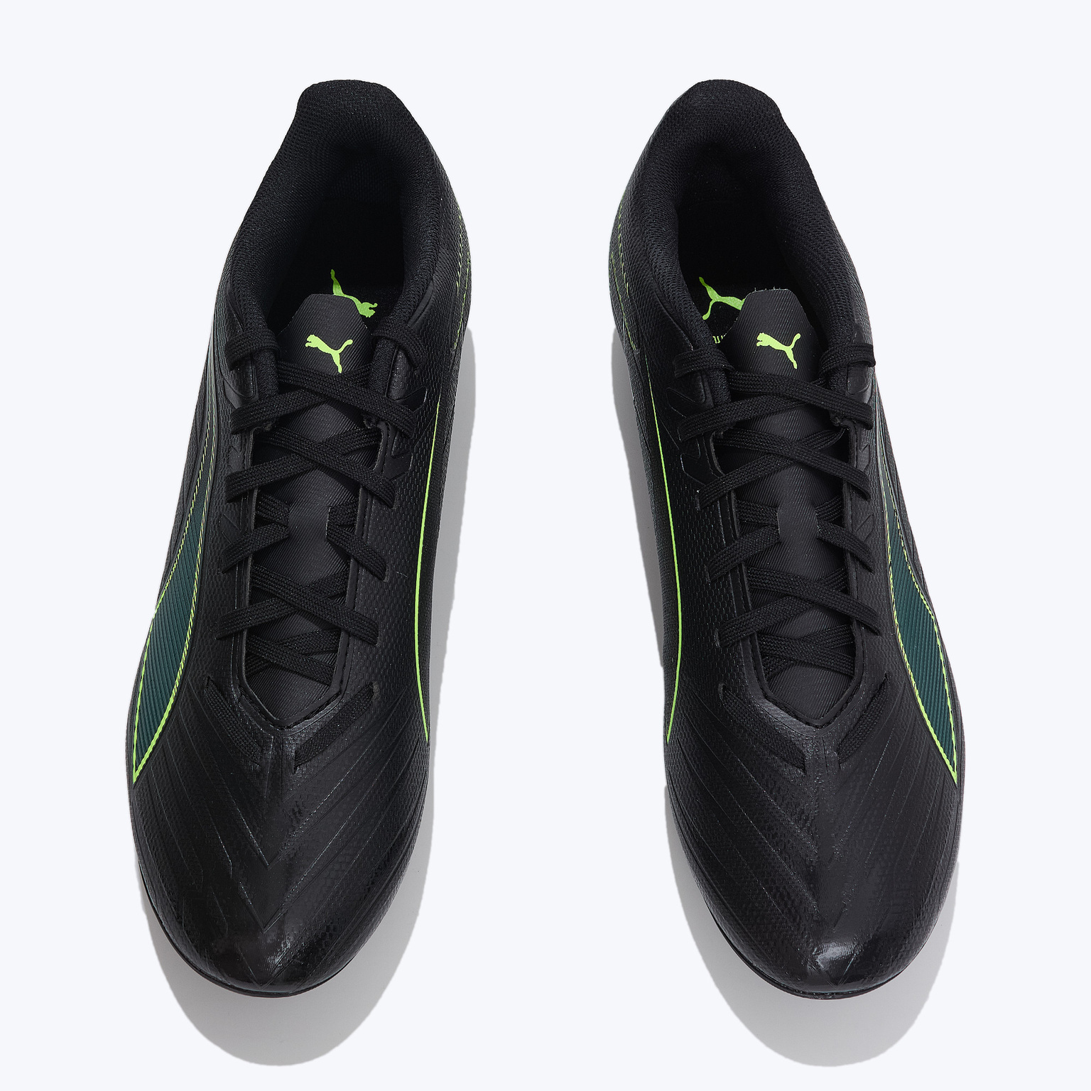 Бутсы Puma Ultra 6 Play FG/MG 10853202