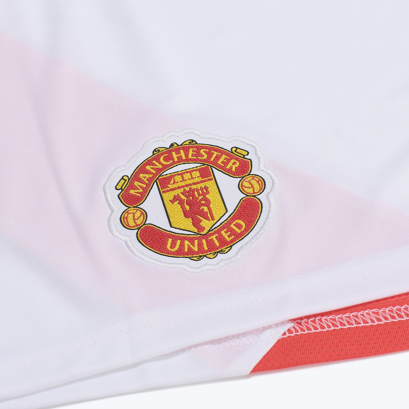 Шорты игровые домашние Adidas Manchester United сезон 2025/26