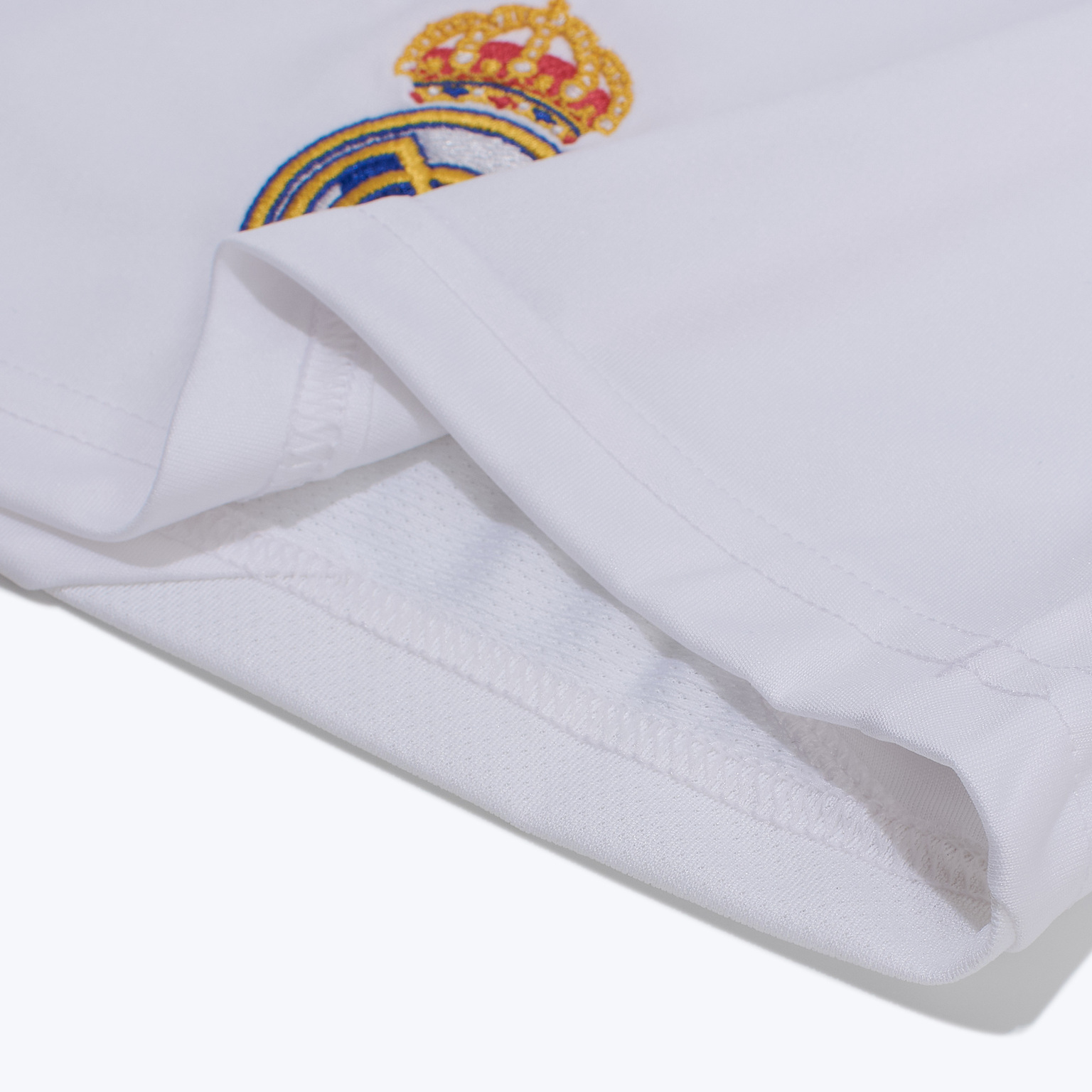 Шорты домашние подростковые Adidas Real Madrid сезон 2024/25