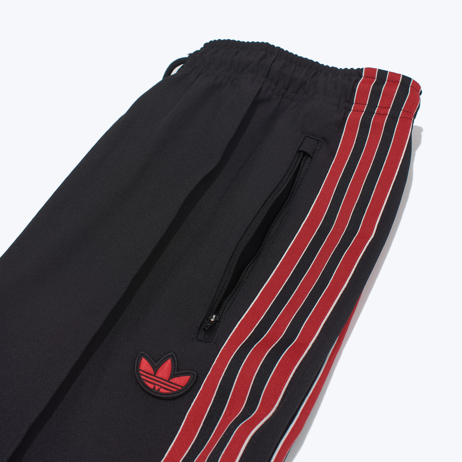 Брюки тренировочные Adidas Manchester United Icon JF0359