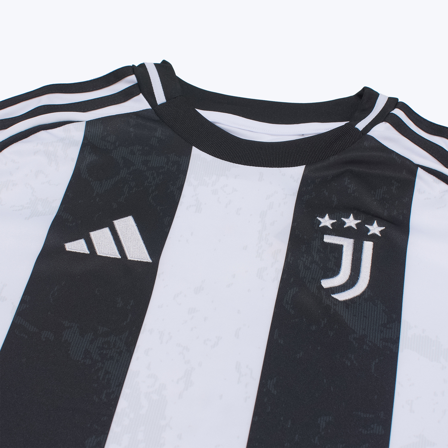 Подростковая домашняя футболка Adidas Juventus сезон 2024/25